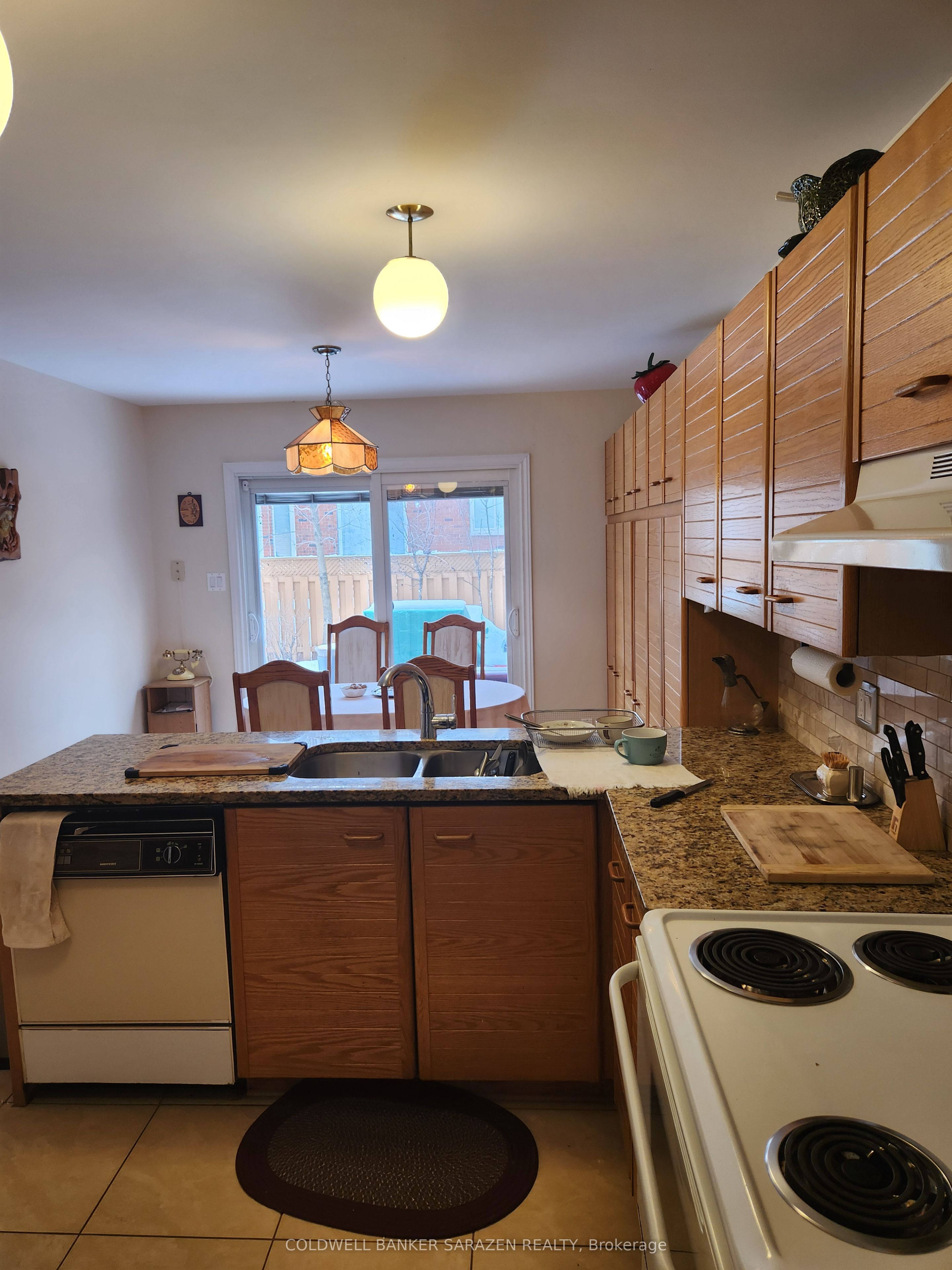 31 Dossetter Way E Property Photo 4