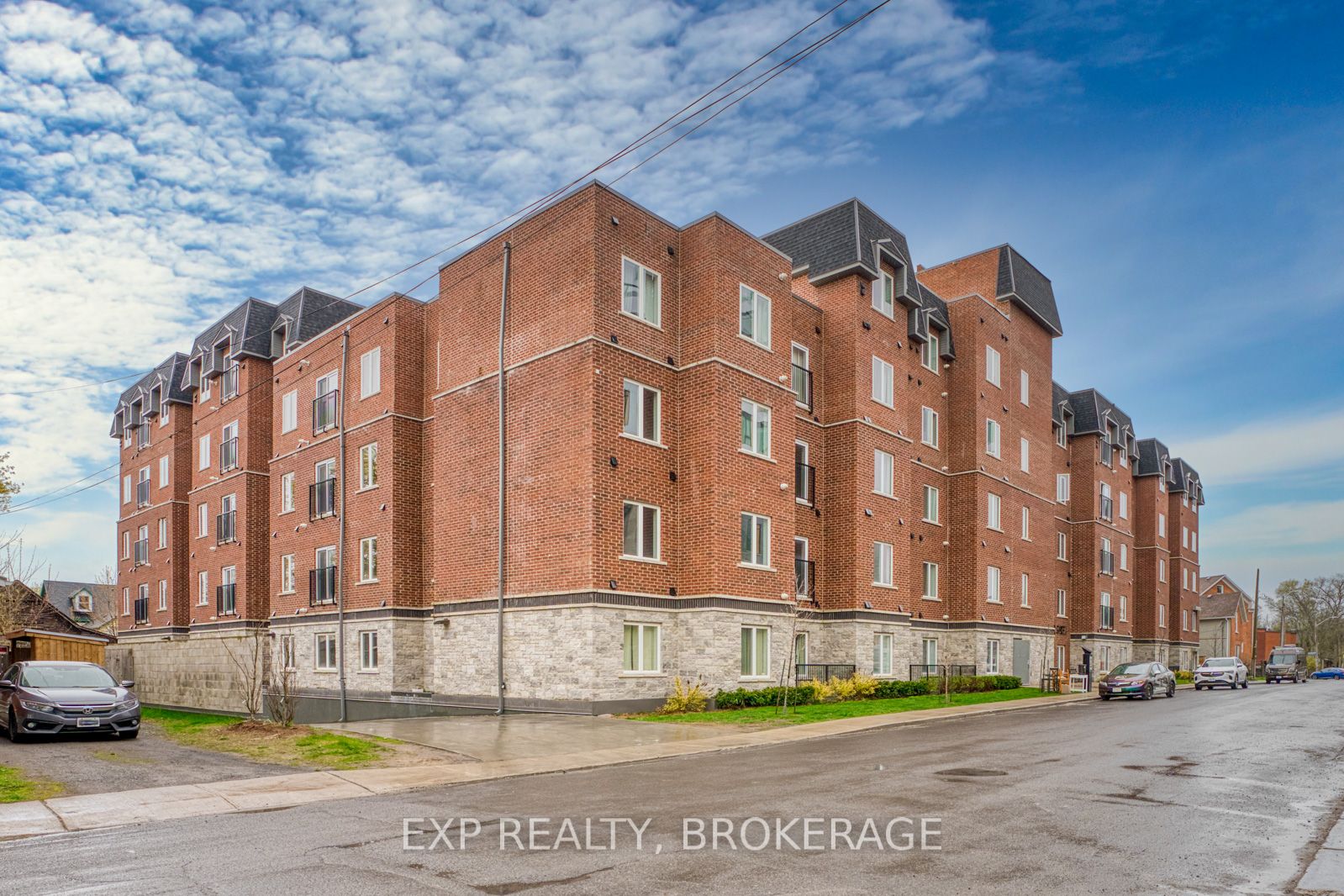 #405 - 501 Frontenac Street Property Photo