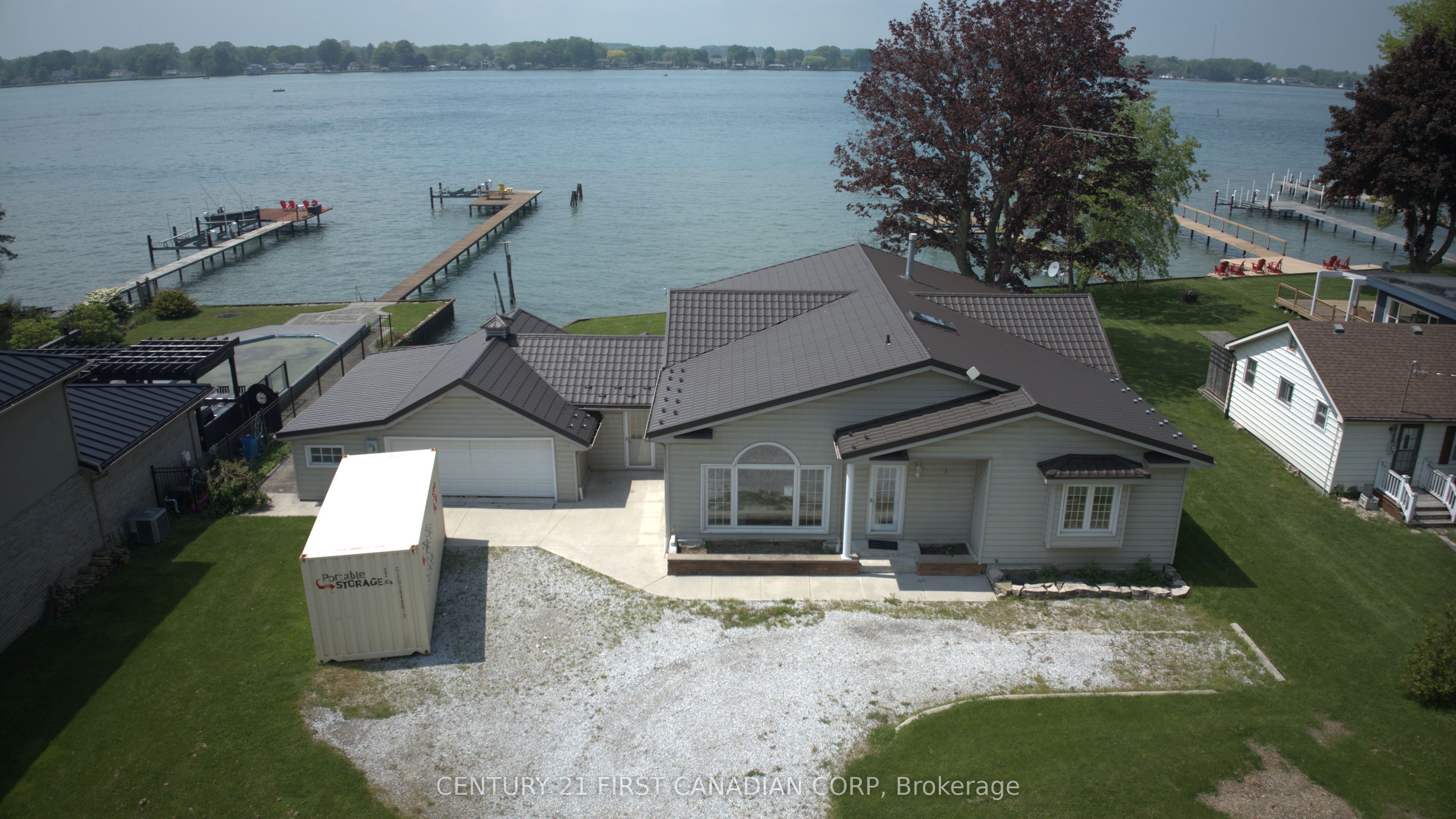 3877 St Clair Parkway Property Photo 11