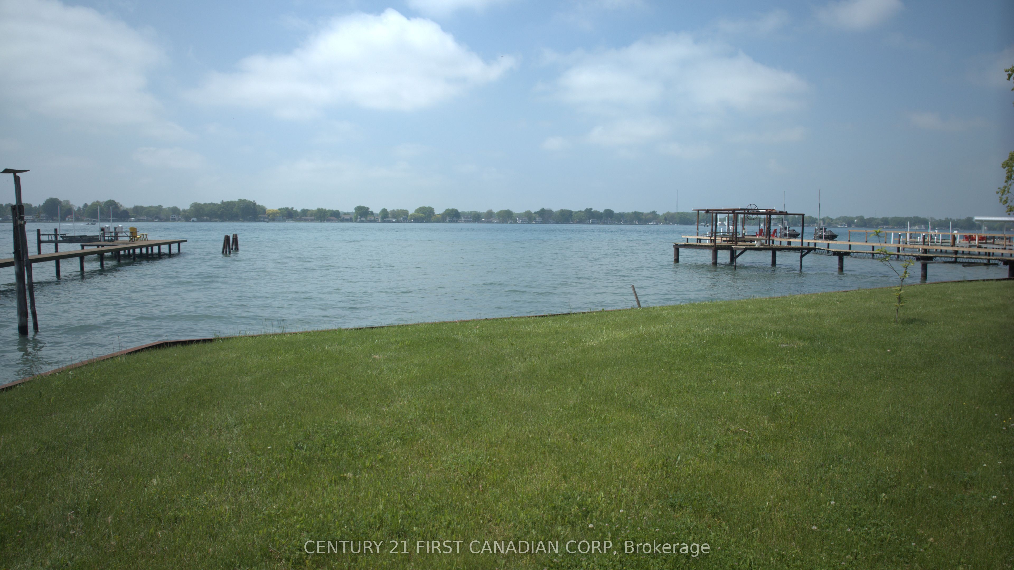 3877 St Clair Parkway Property Photo 17