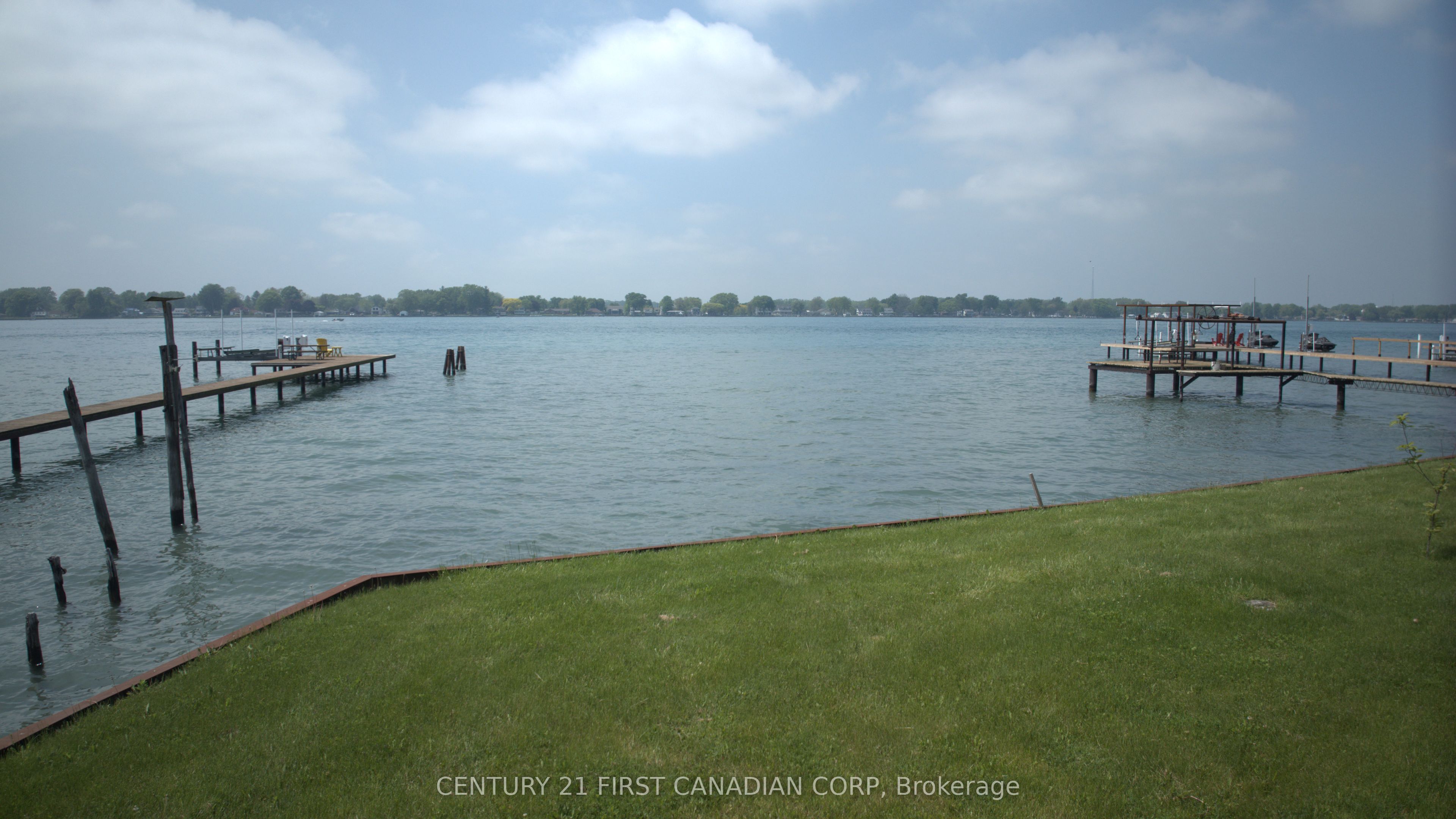 3877 St Clair Parkway Property Photo 20