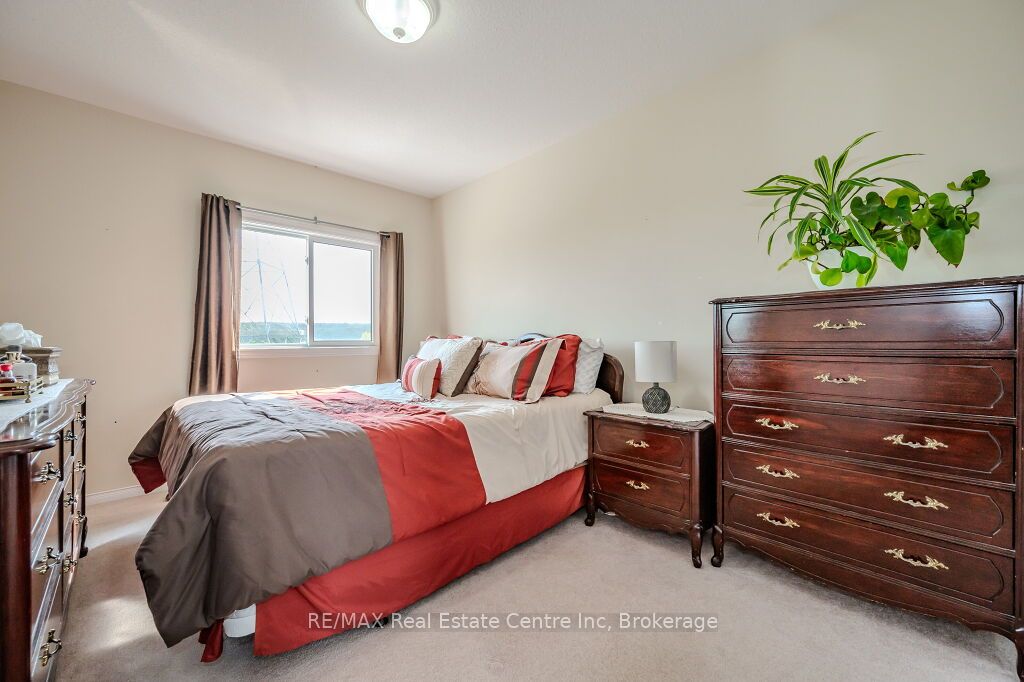 128 Henhoeffer Crescent Property Photo 26