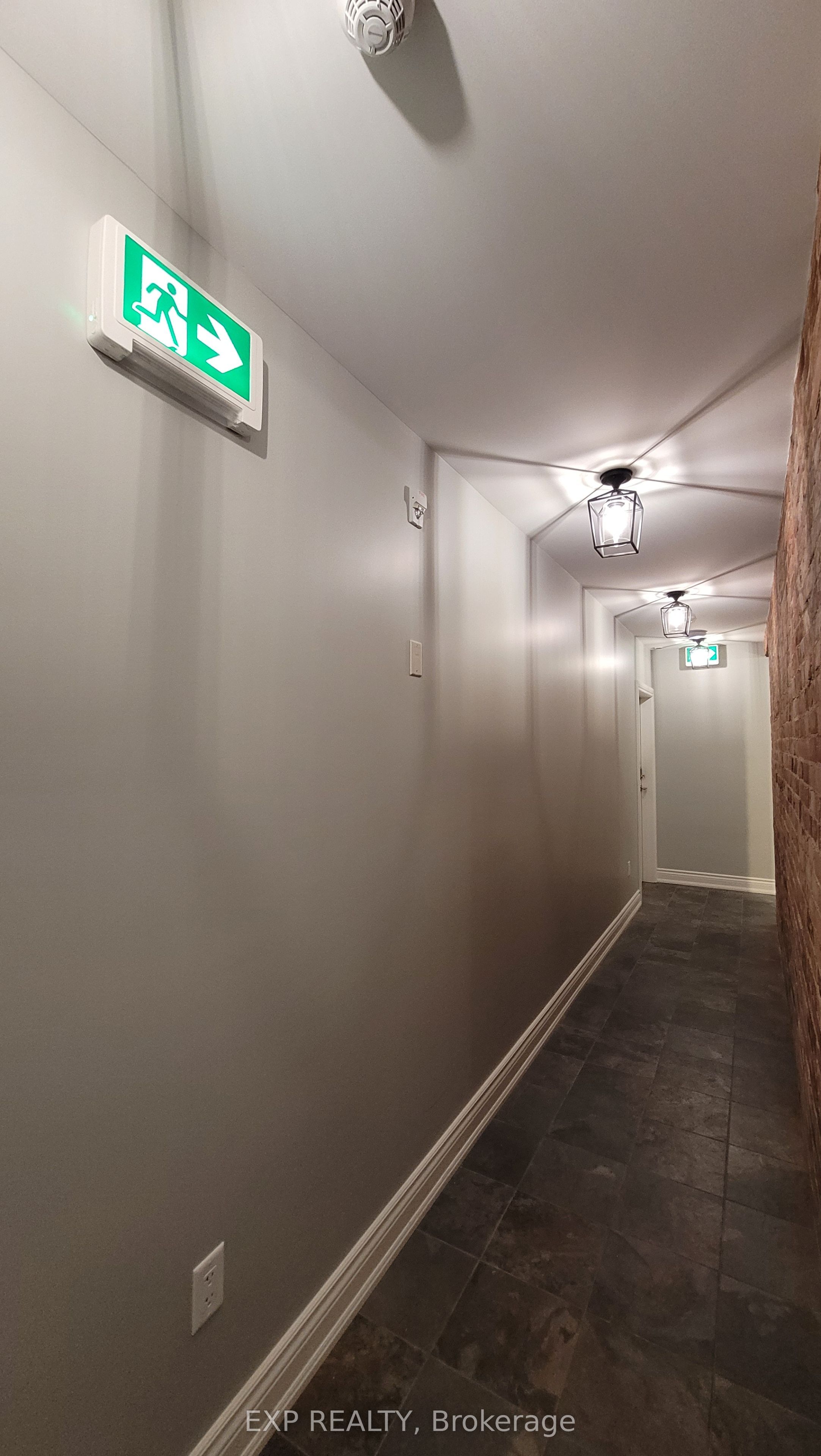 #201 - 157-159 James Street Property Photo 15