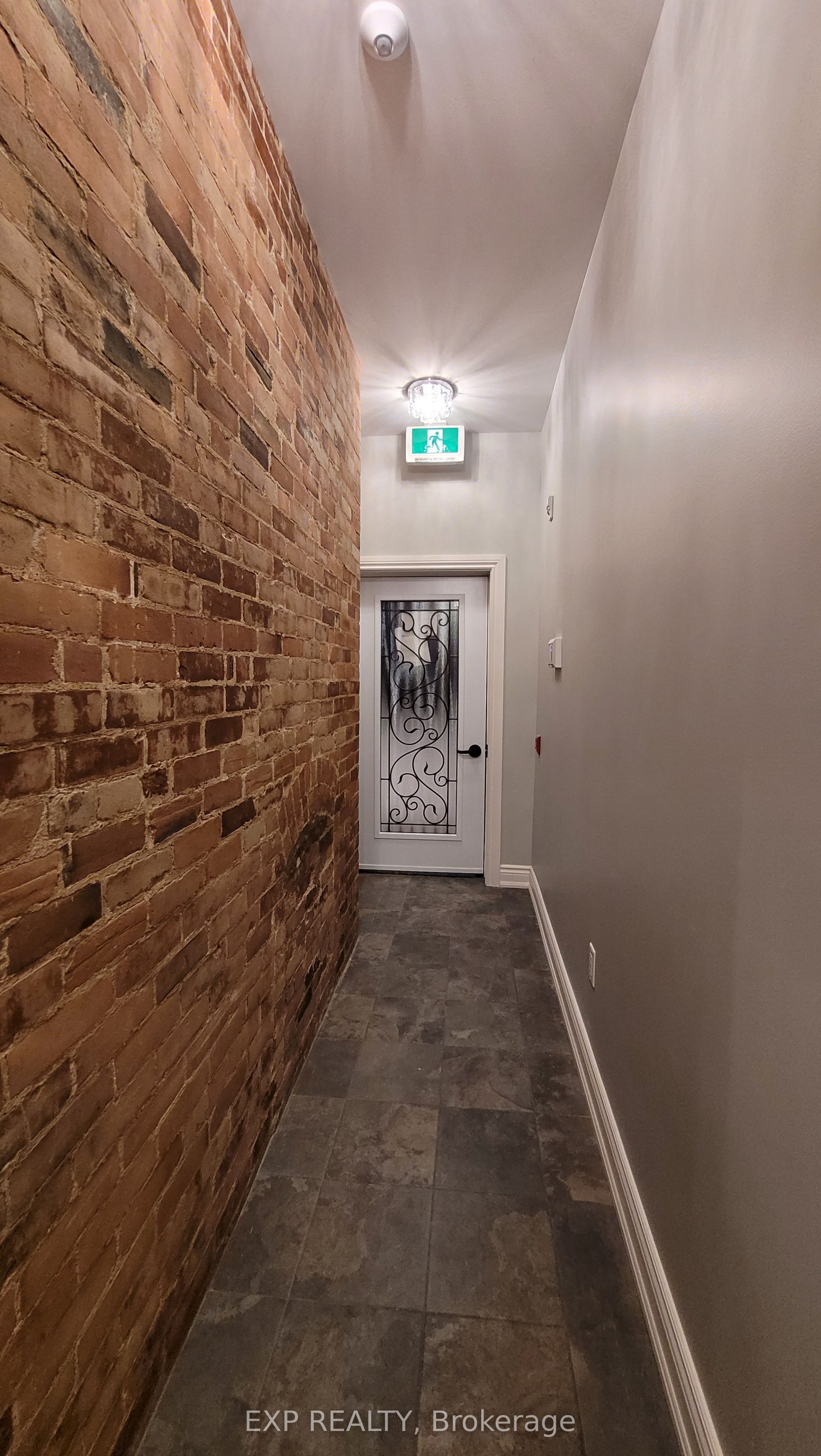 #201 - 157-159 James Street Property Photo 16