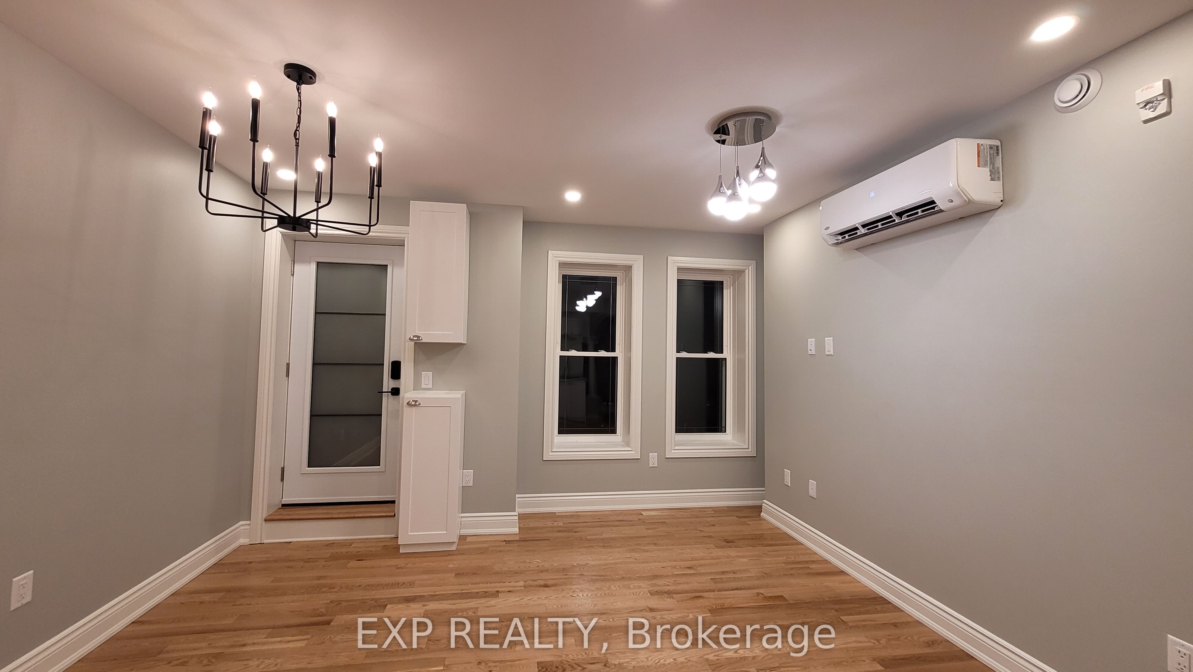 #202 - 157-159 James Street Property Photo 3