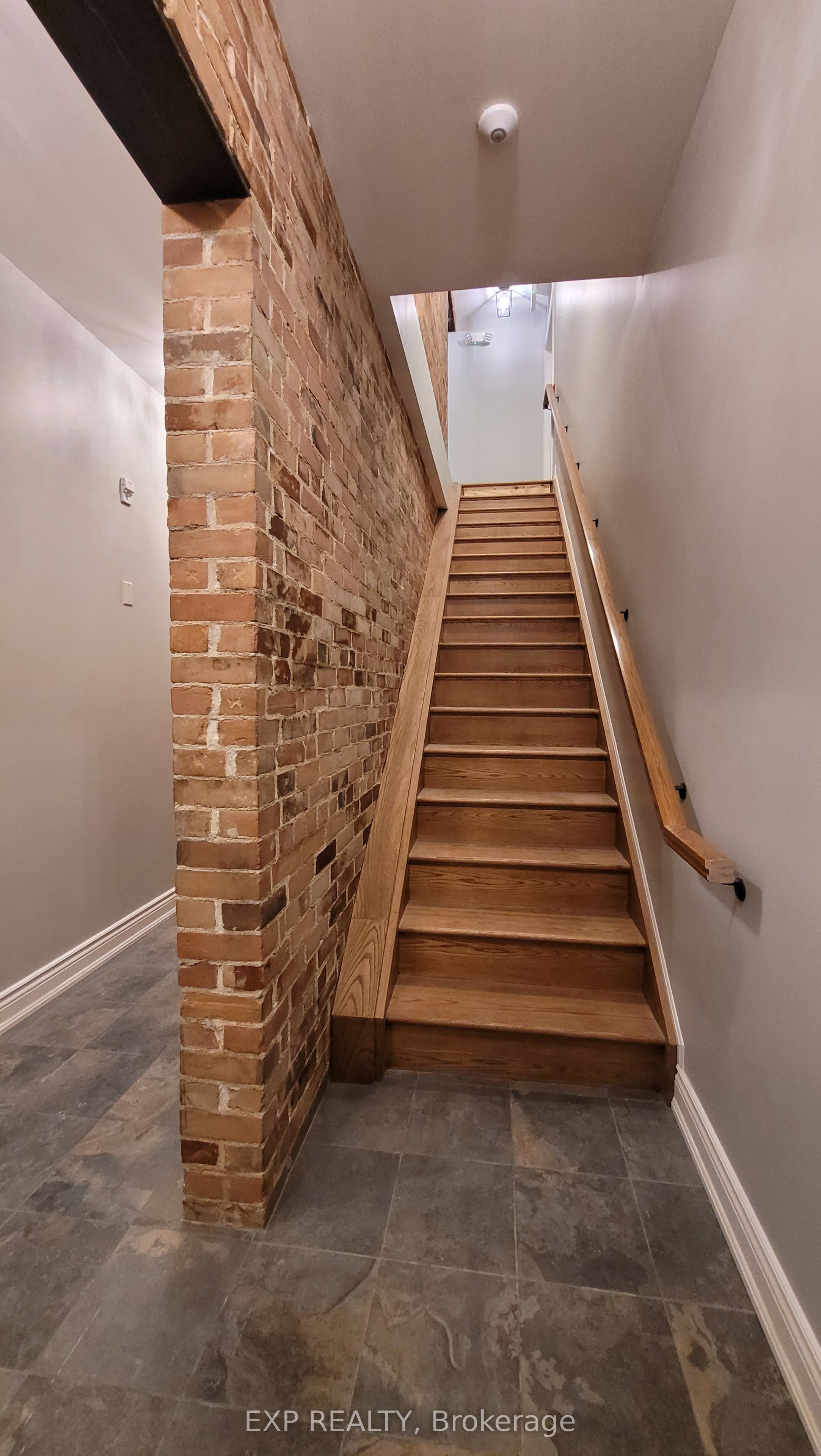 #202 - 157-159 James Street Property Photo 17