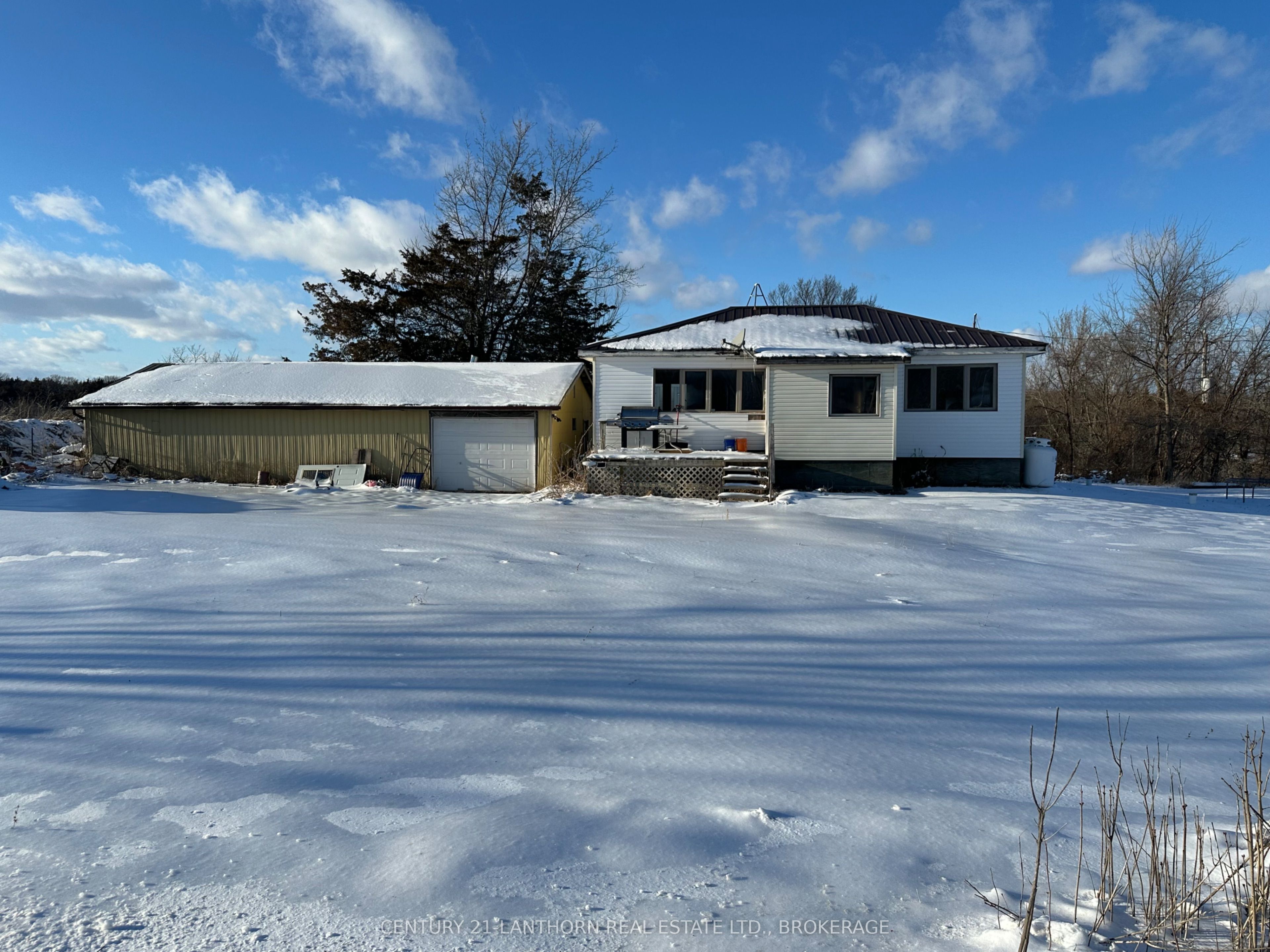 7720 Front Road Property Photo
