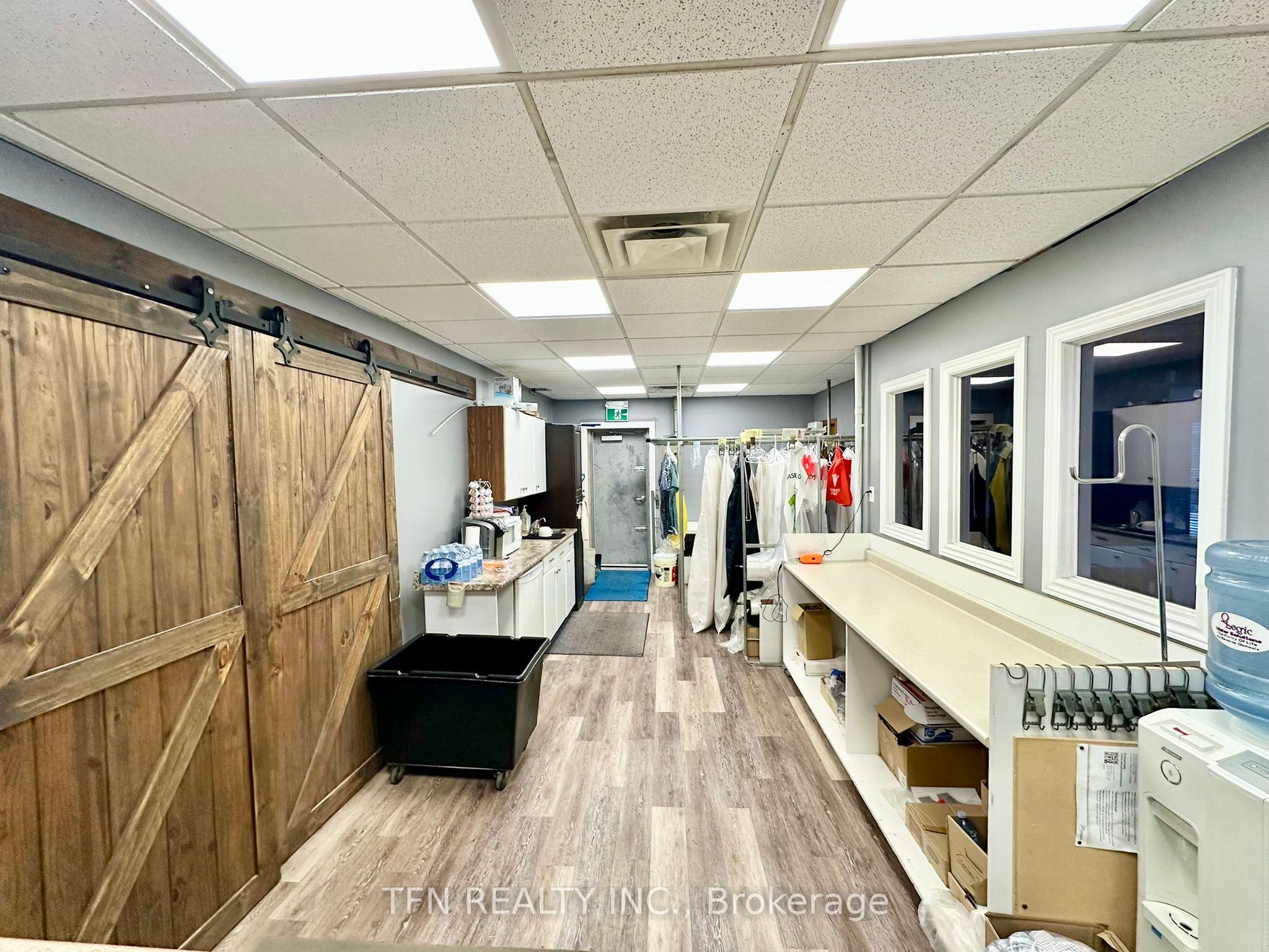 112 College Street Property Photo 6