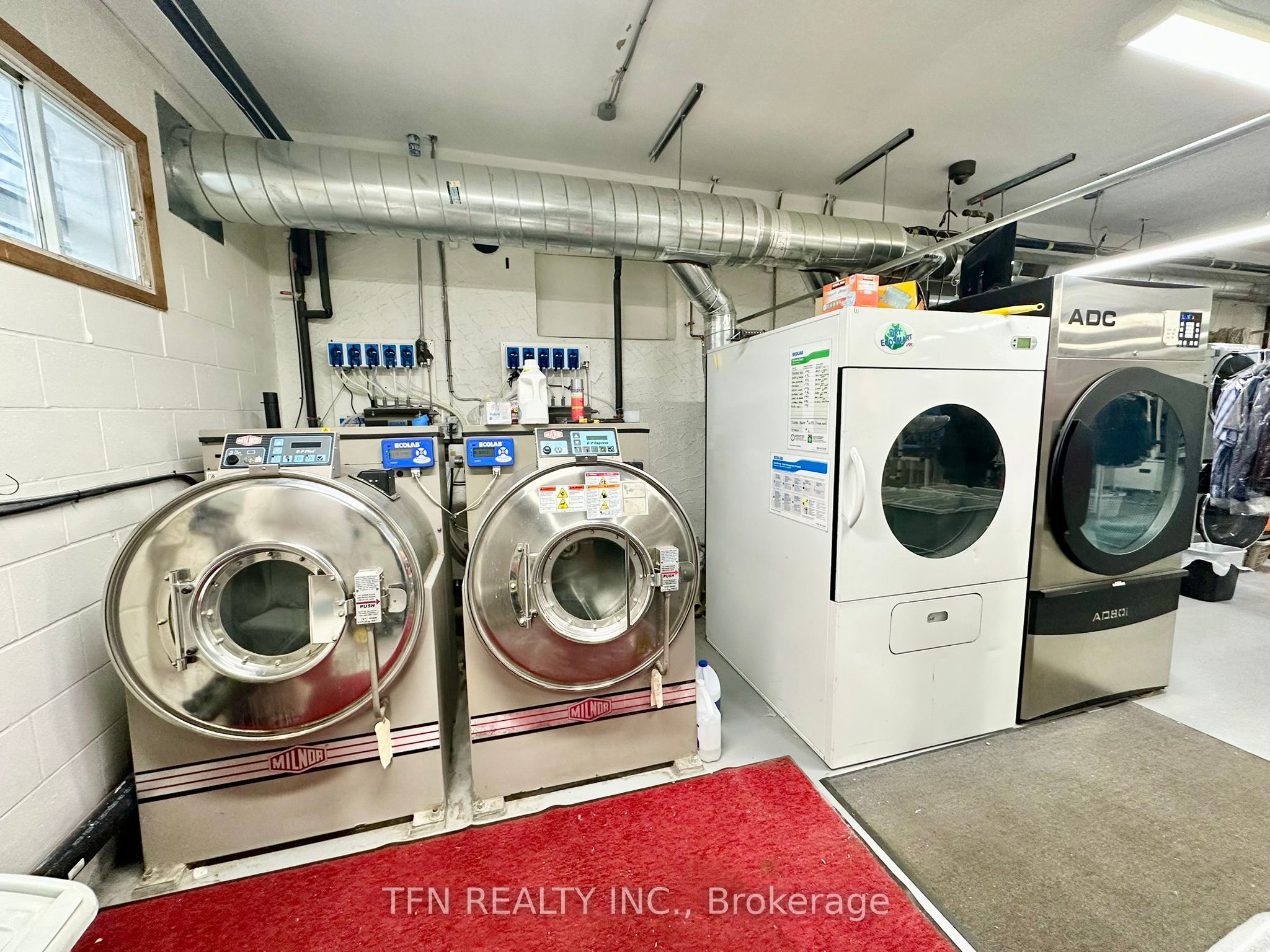 112 College Street Property Photo 22