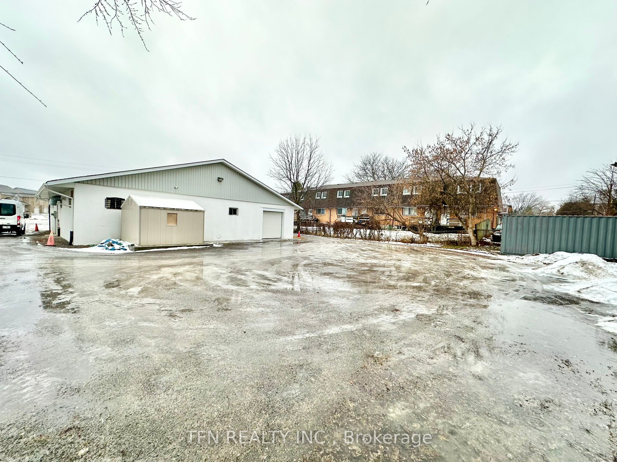 112 College Street Property Photo 28