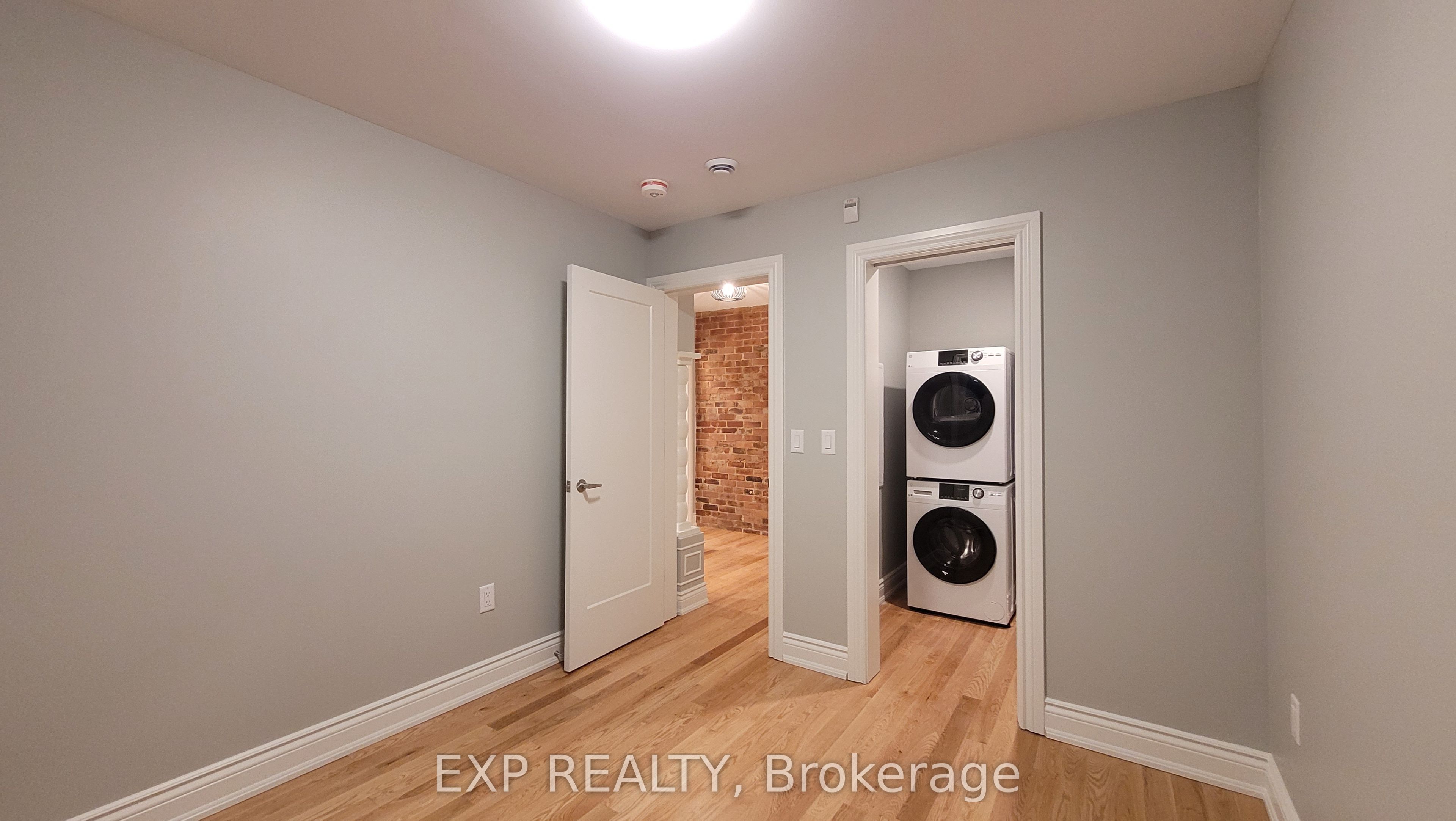 #302 - 157-159 James Street Property Photo 7