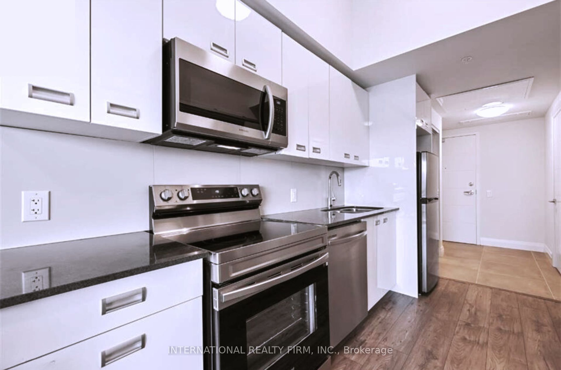 #425 - 652 Princess Street Property Photo 4