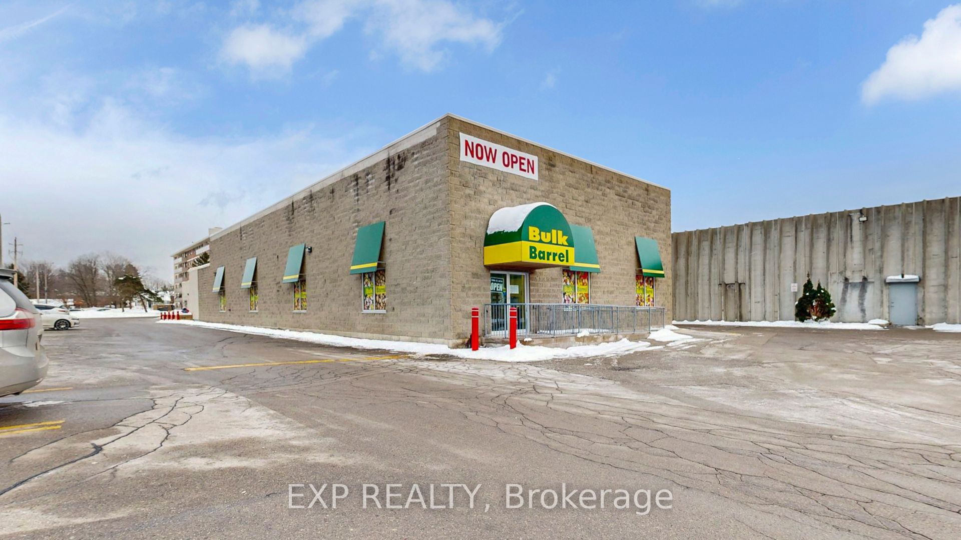 #76c - 301 Oxford Street Property Photo 2