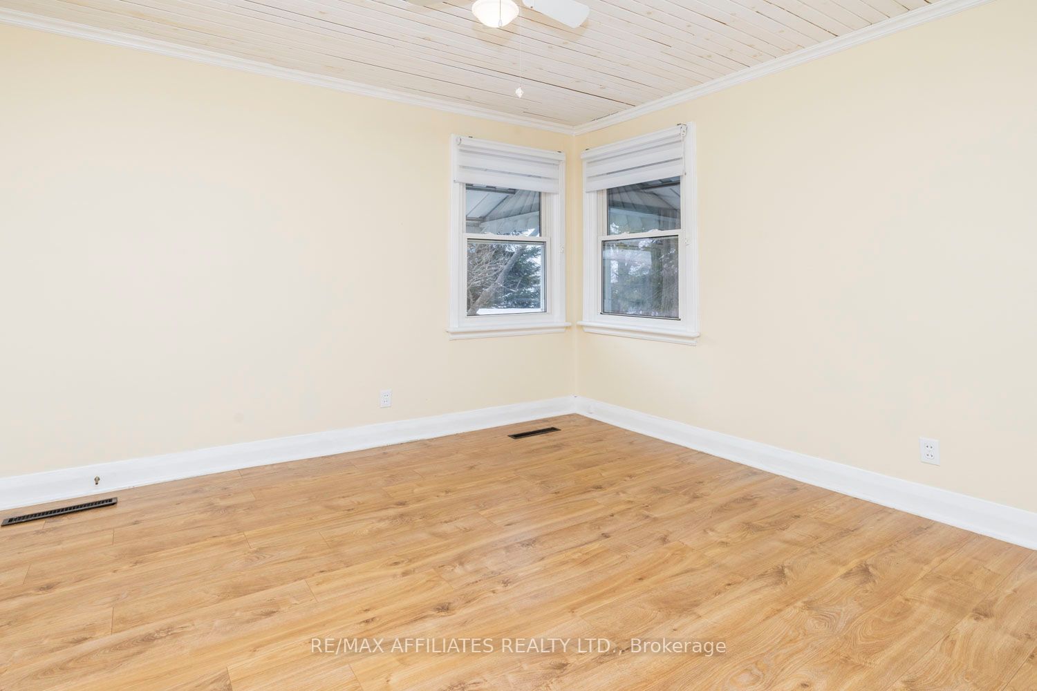 13 Harris S Street Property Photo 12