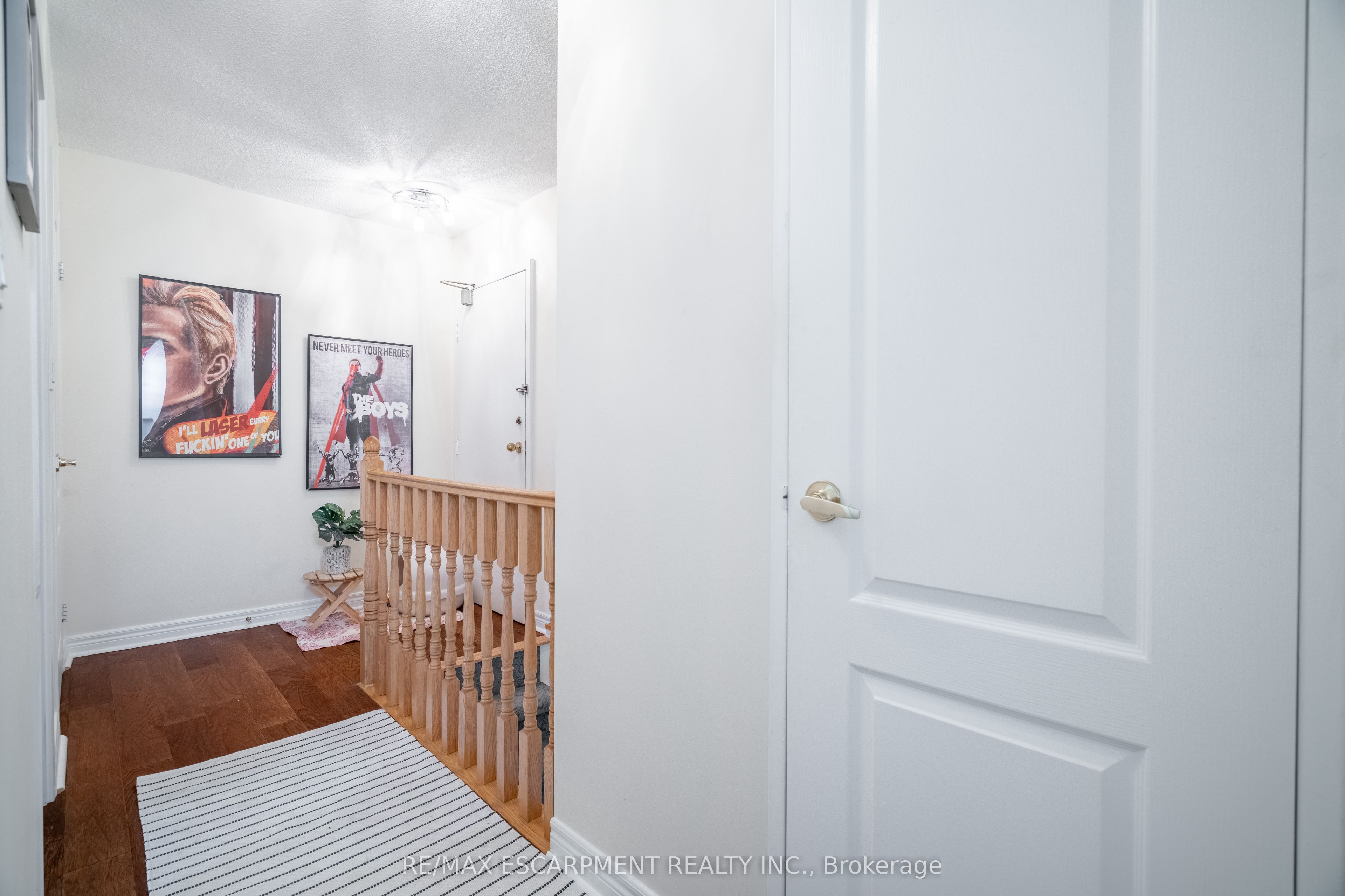 #413 - 10 John Street Property Photo 13