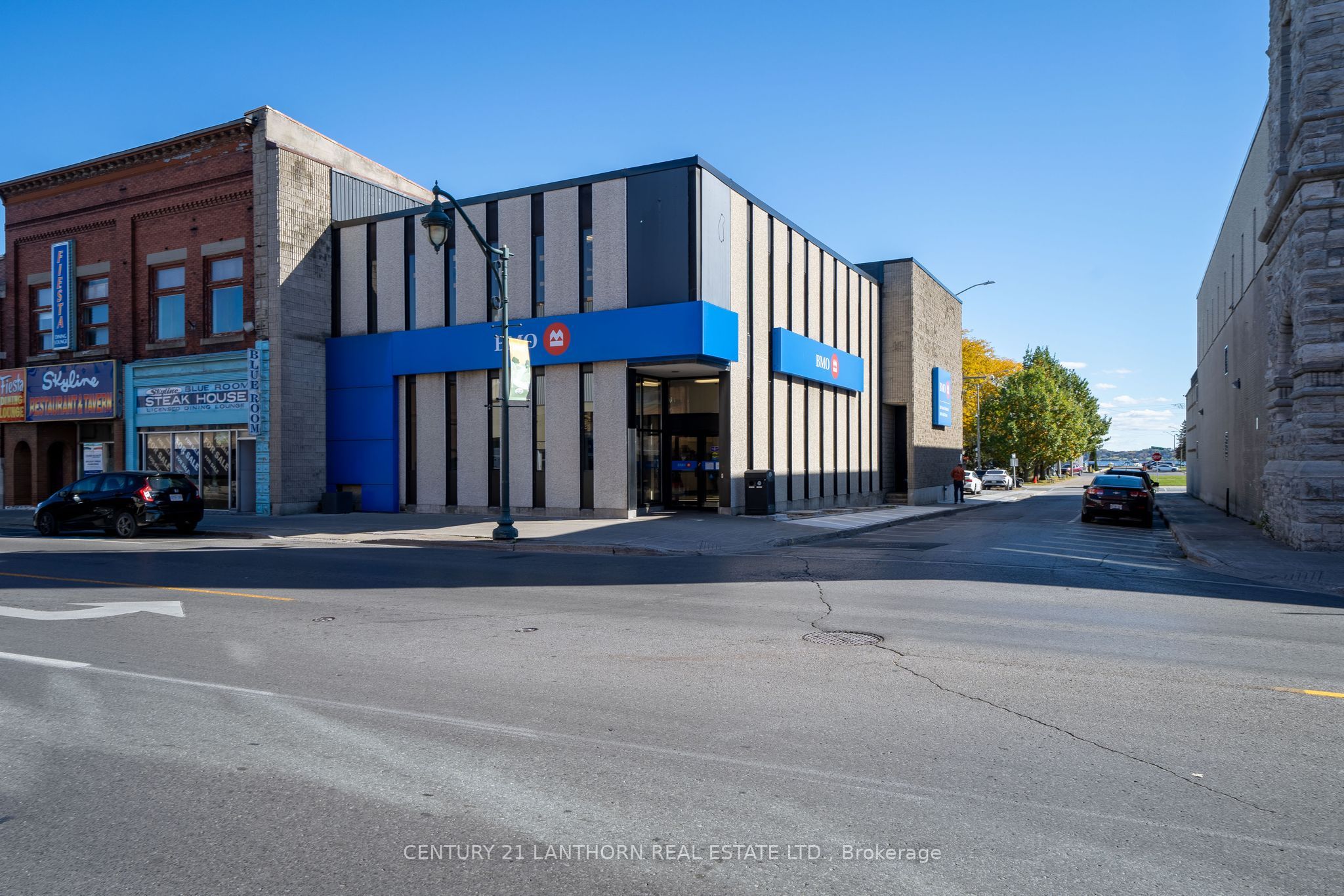 55 Dundas Street Property Photo 11