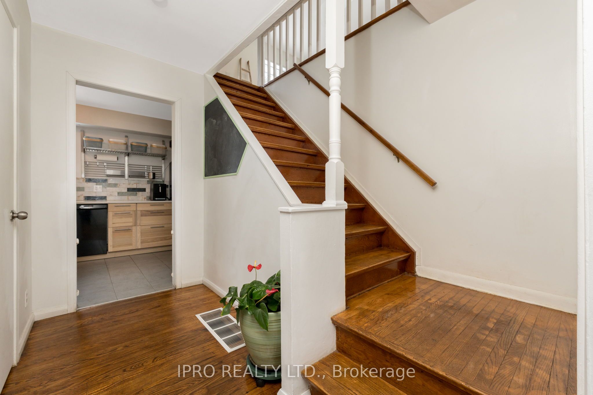 165 Daniel Street Property Photo 15