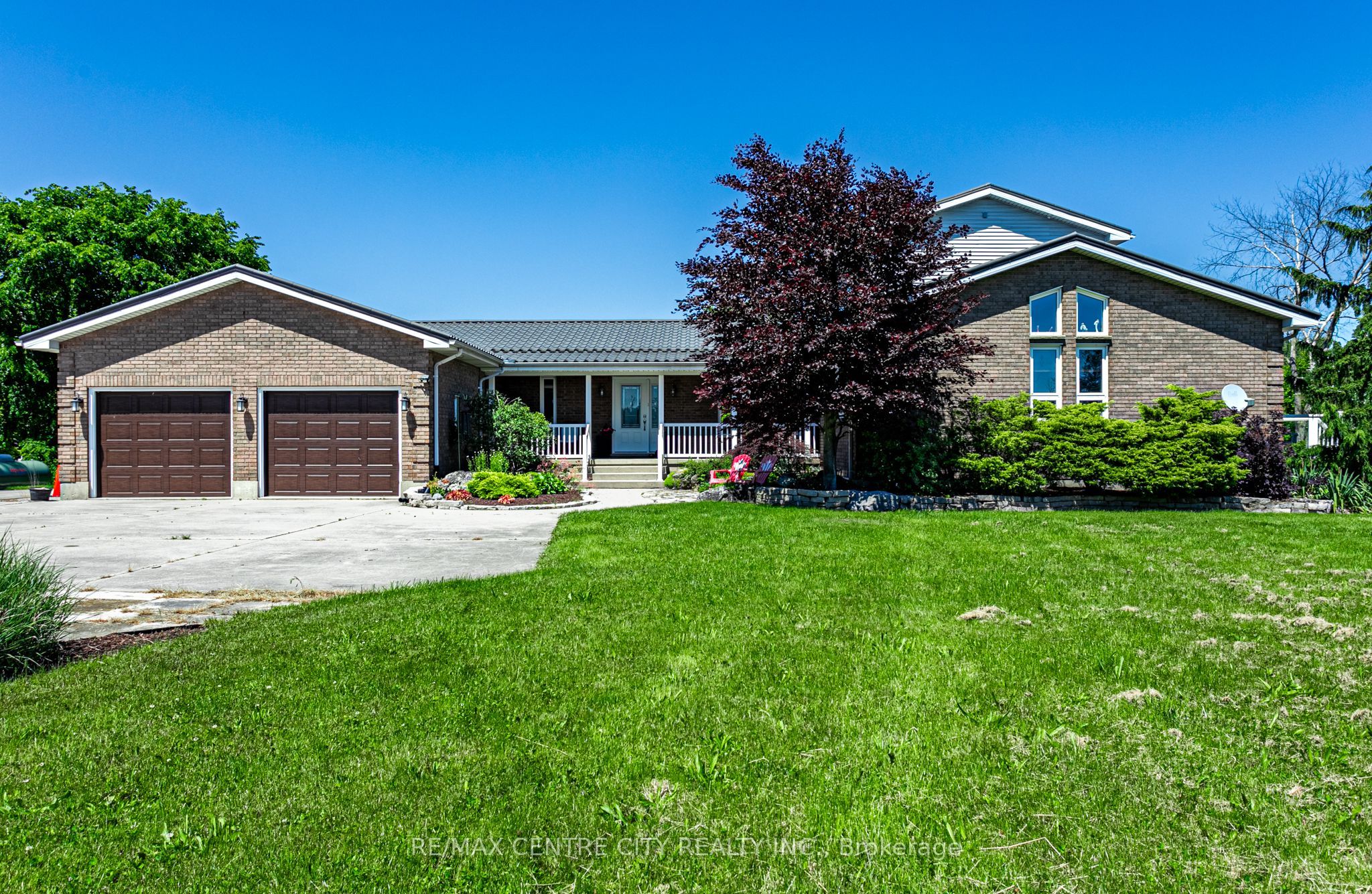 15260 Furnival Road Property Photo 1