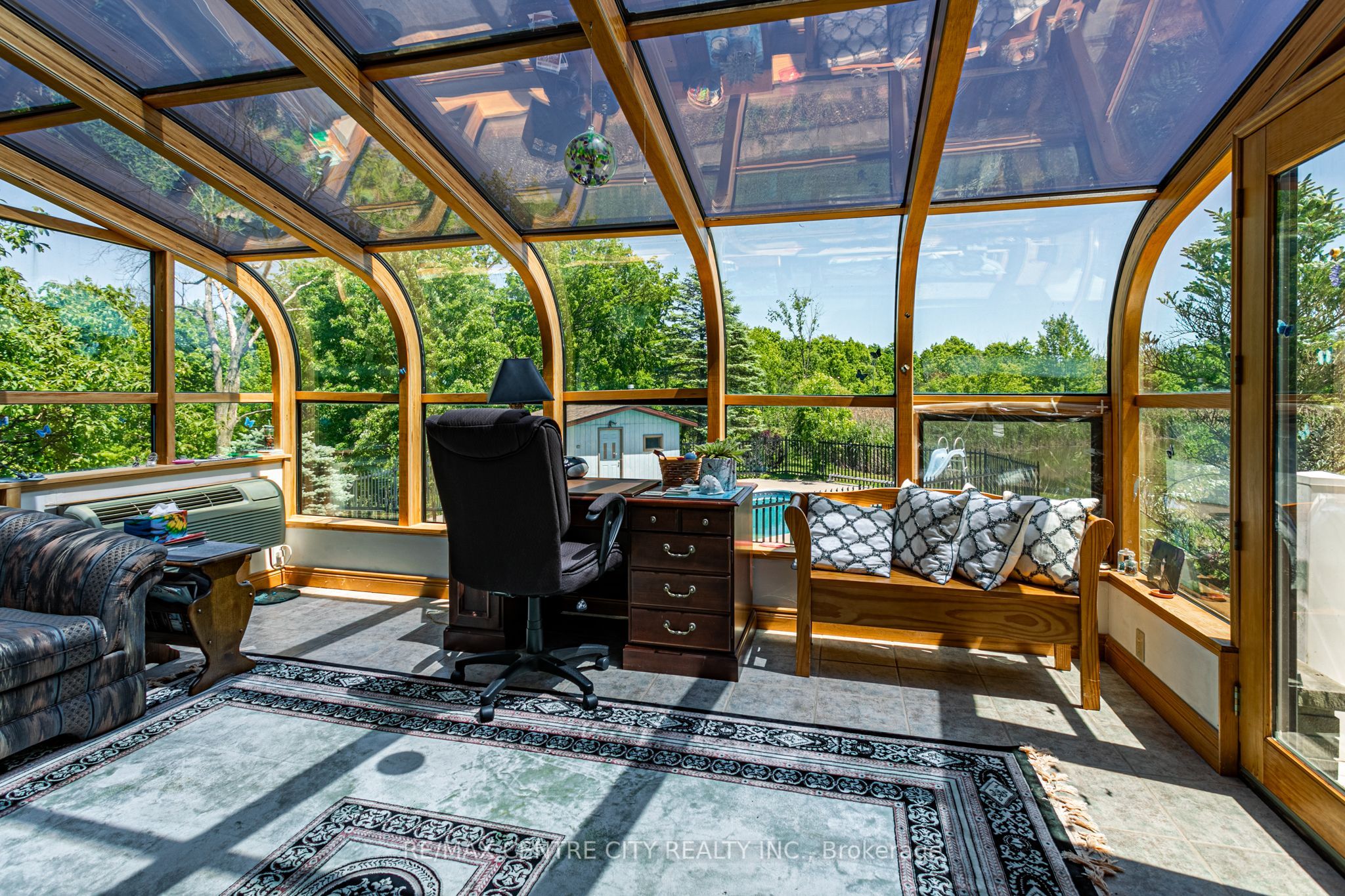 15260 Furnival Road Property Photo 12