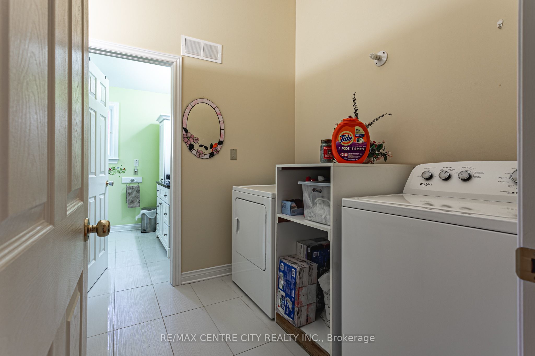 15260 Furnival Road Property Photo 17