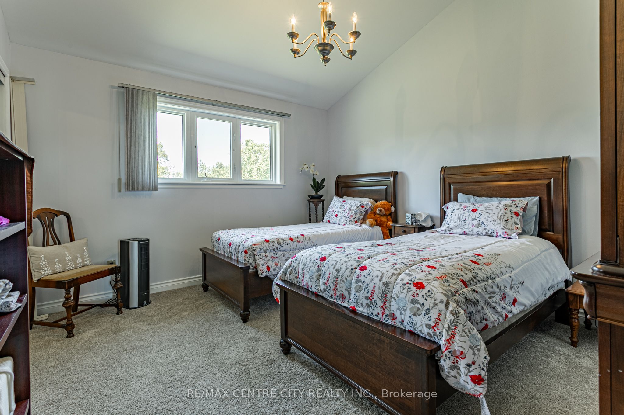 15260 Furnival Road Property Photo 19
