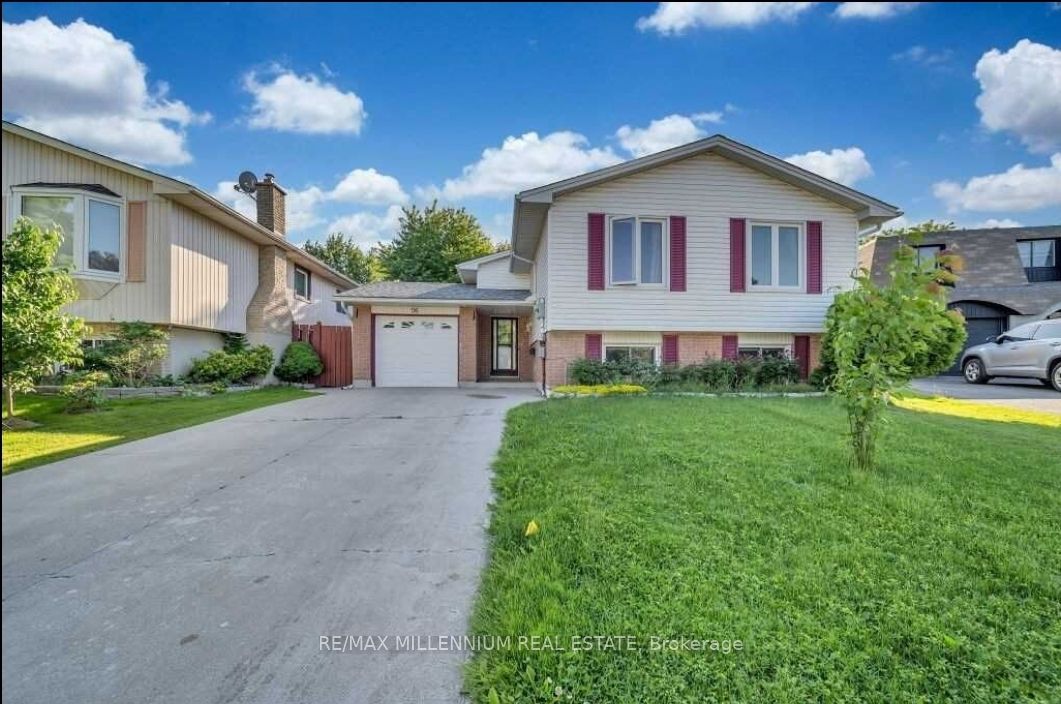 56 Tumbleweed Crescent Property Photo 1
