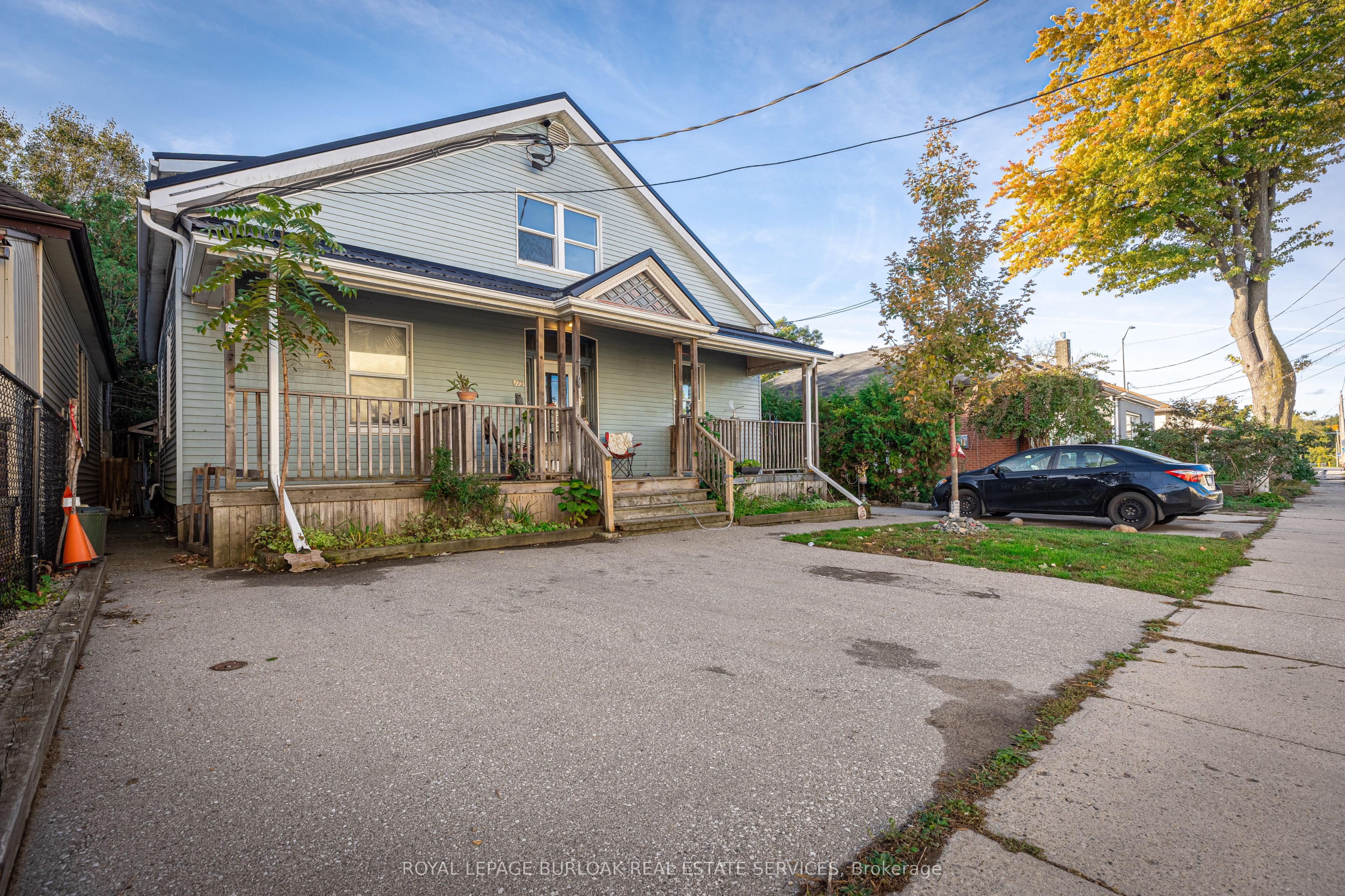 175 Grey Street Property Photo 2