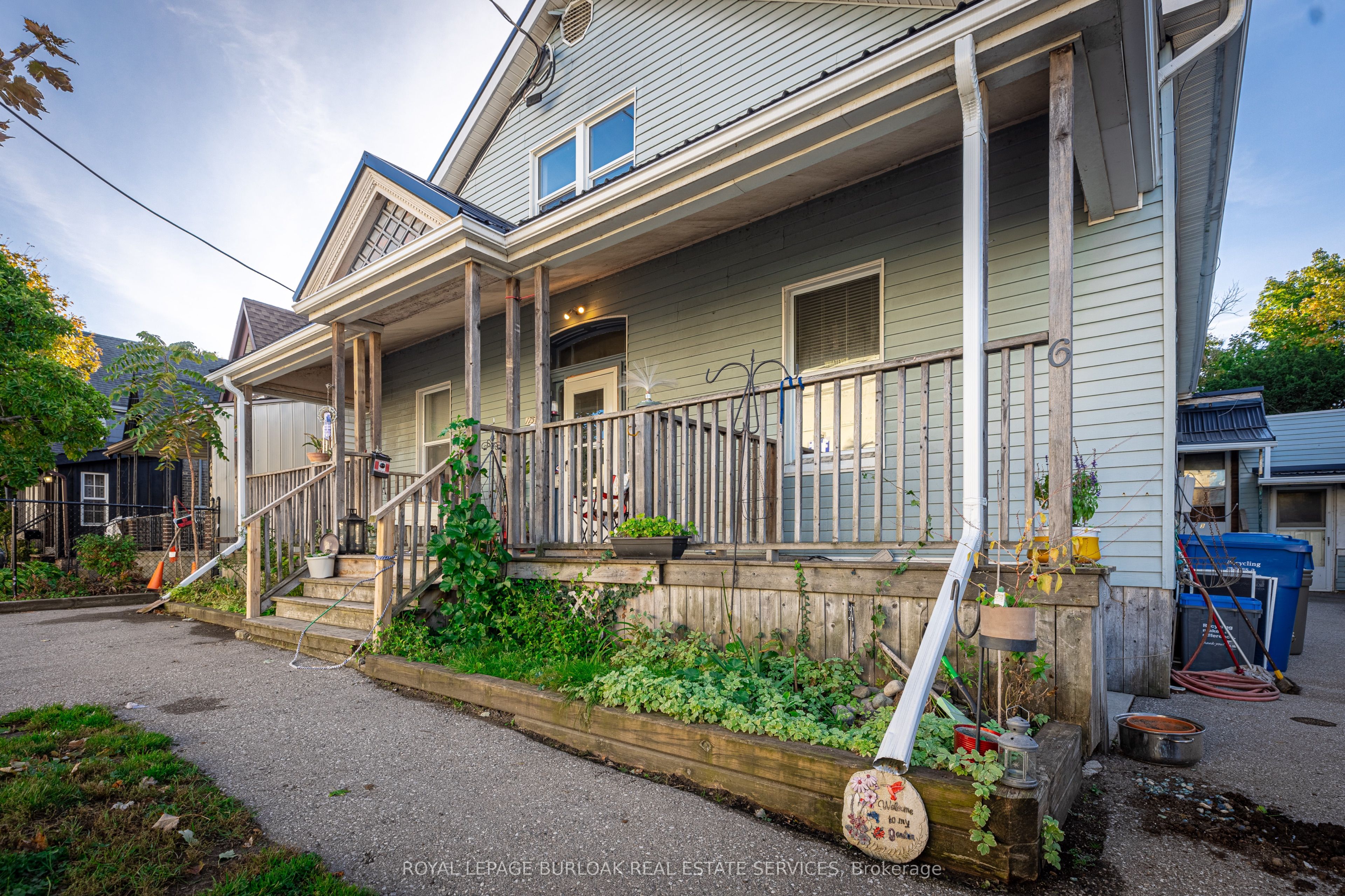 175 Grey Street Property Photo 3