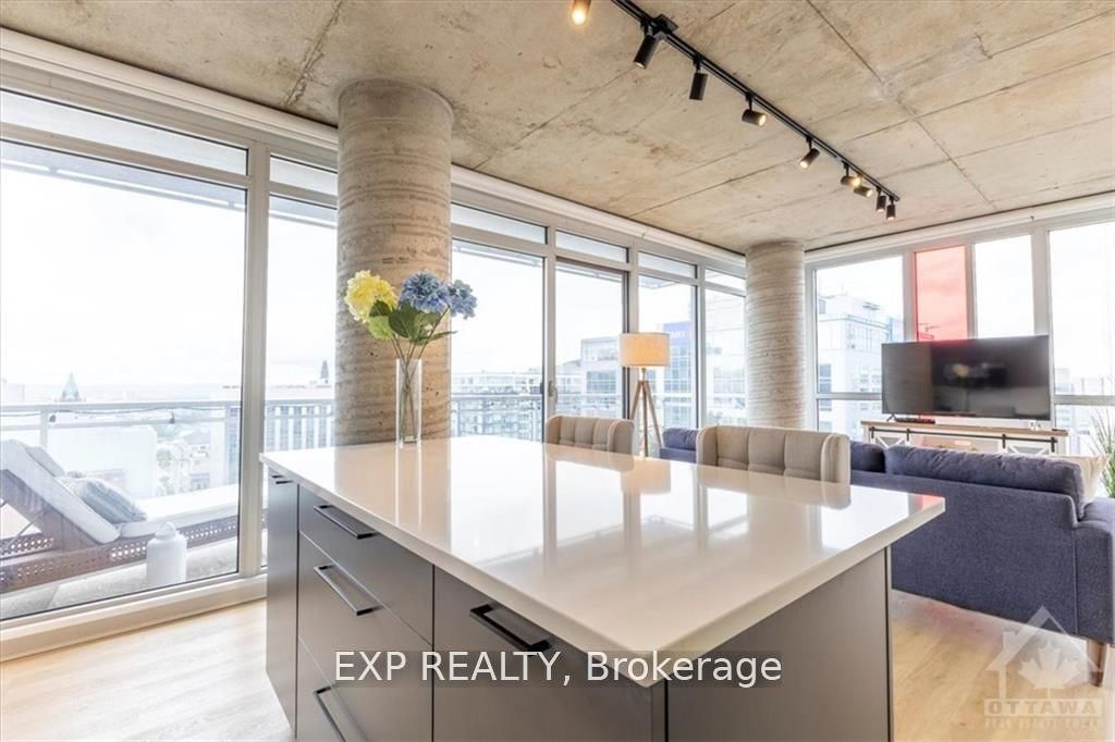 #2109 - 324 Laurier Avenue Property Photo