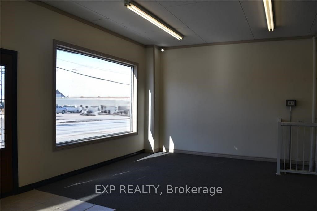 115-125 Plaunt Street Property Photo 12
