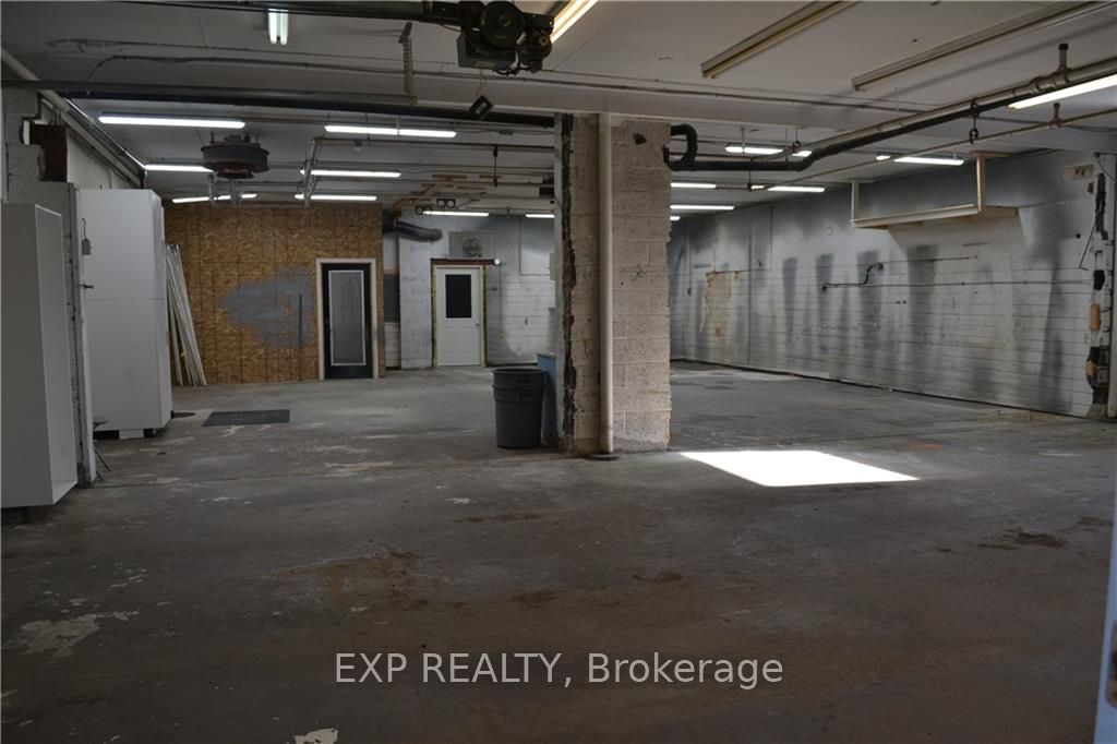 115-125 Plaunt Street Property Photo 13