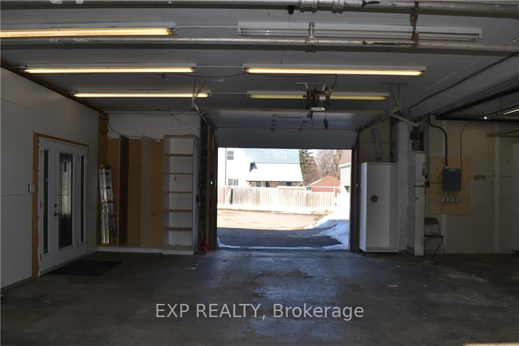115-125 Plaunt Street Property Photo 15