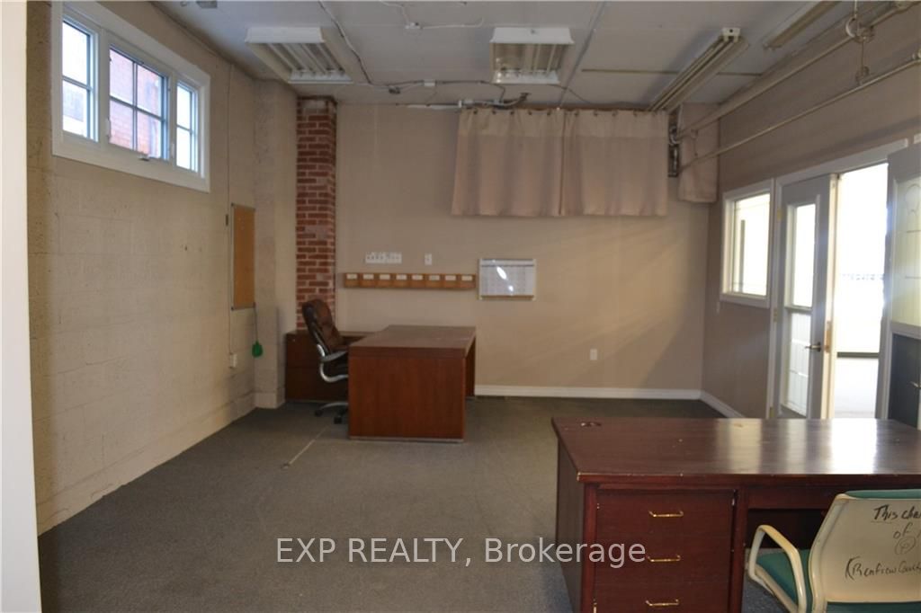 115-125 Plaunt Street Property Photo 19