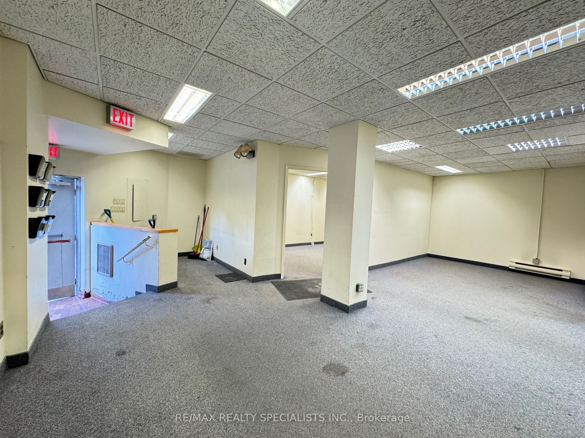 608 Dundas Street Property Photo 16