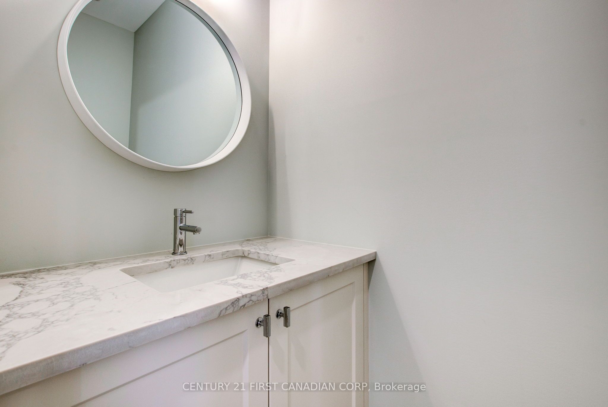 100 Aspen Circle Property Photo 8
