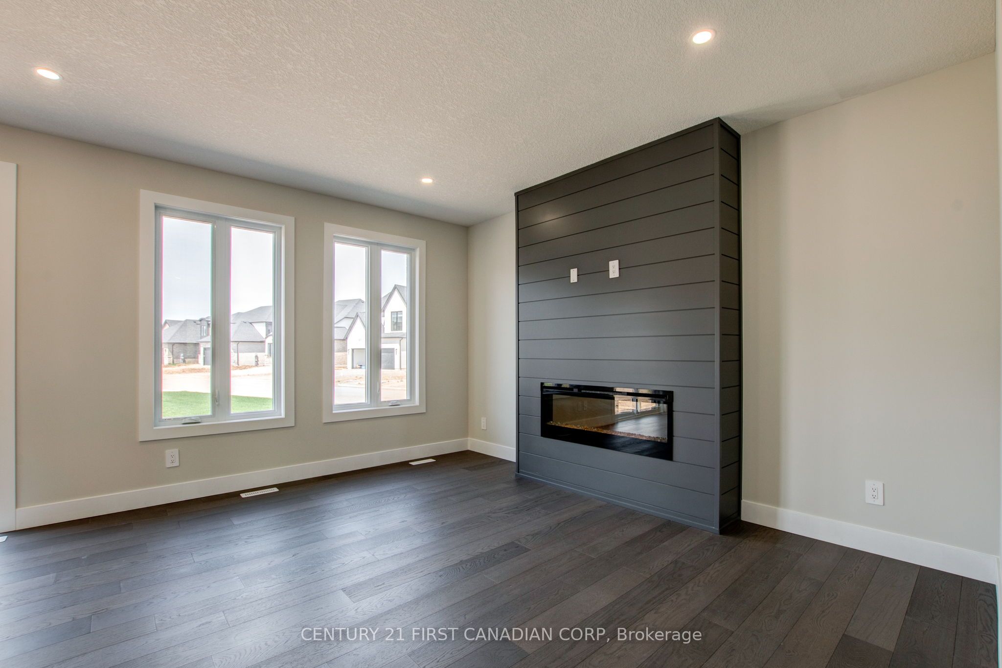 100 Aspen Circle Property Photo 11
