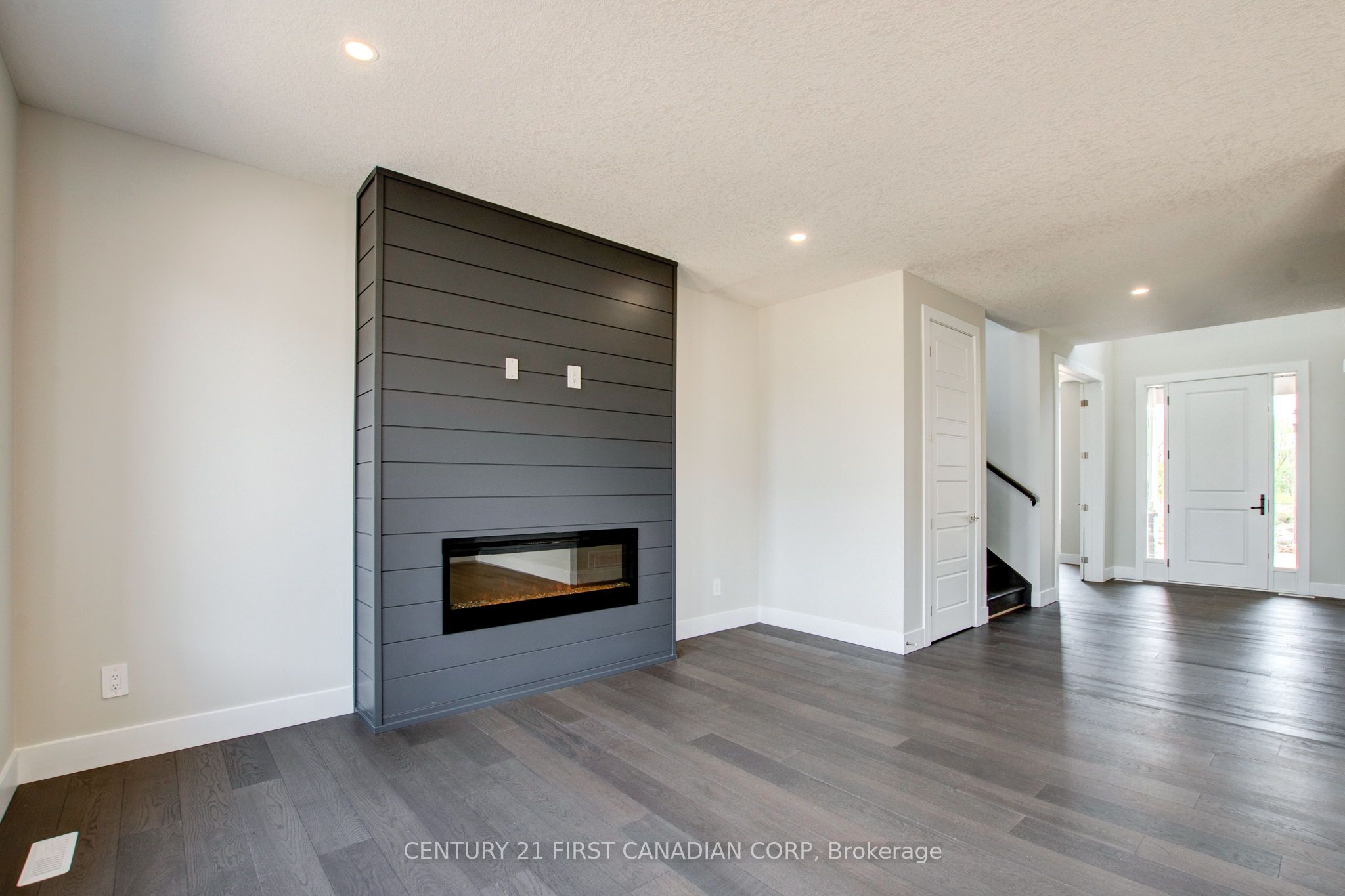 100 Aspen Circle Property Photo 18