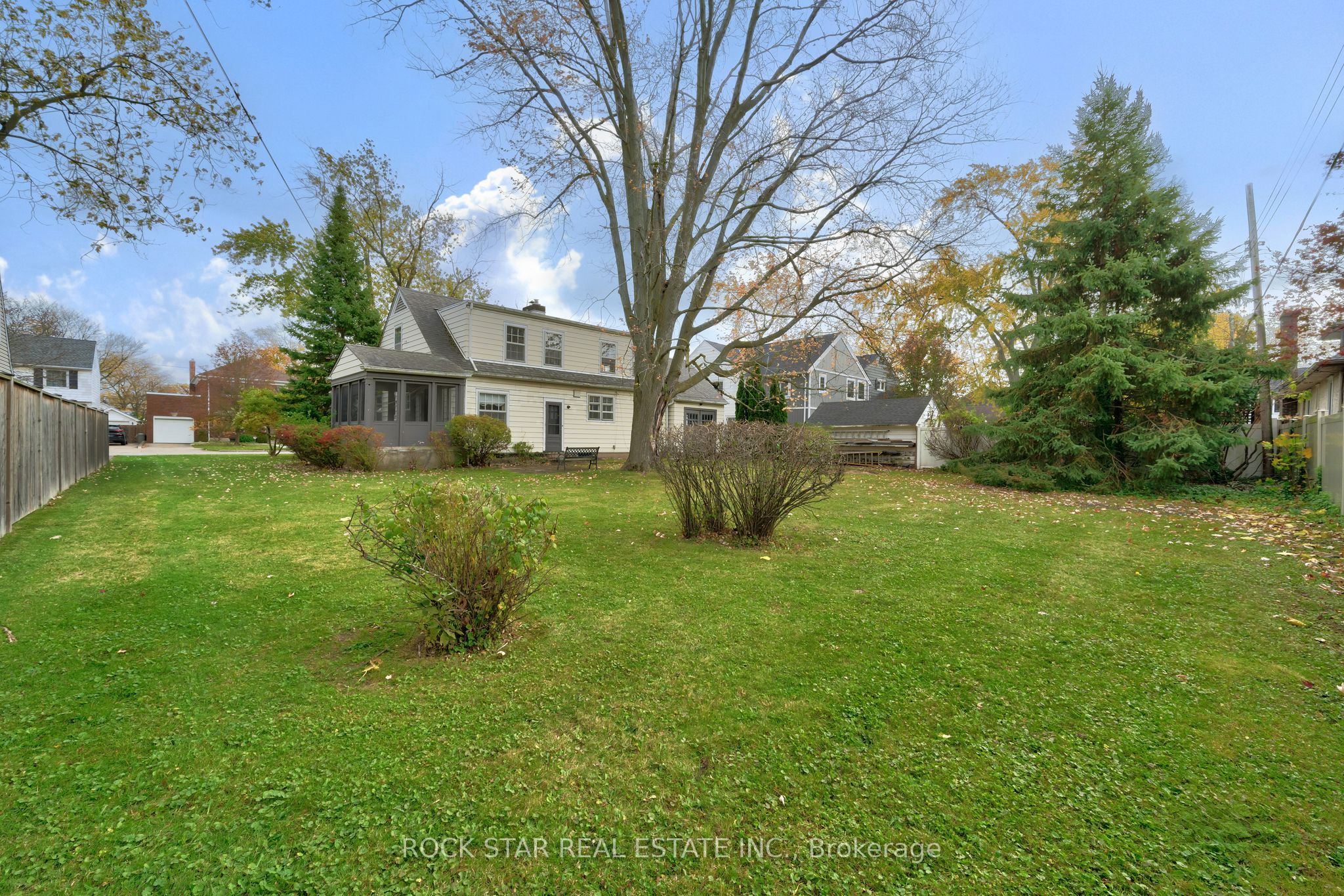 80 South Drive Property Photo 3