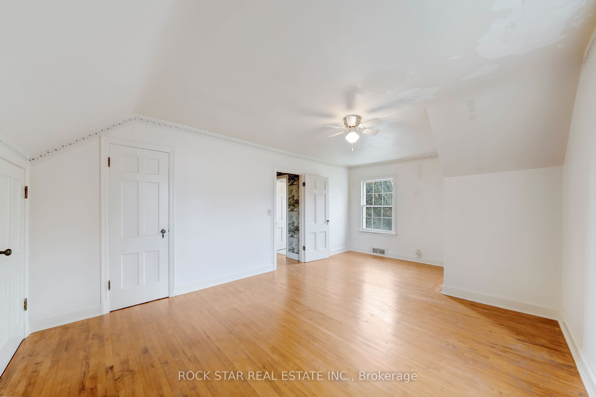 80 South Drive Property Photo 30