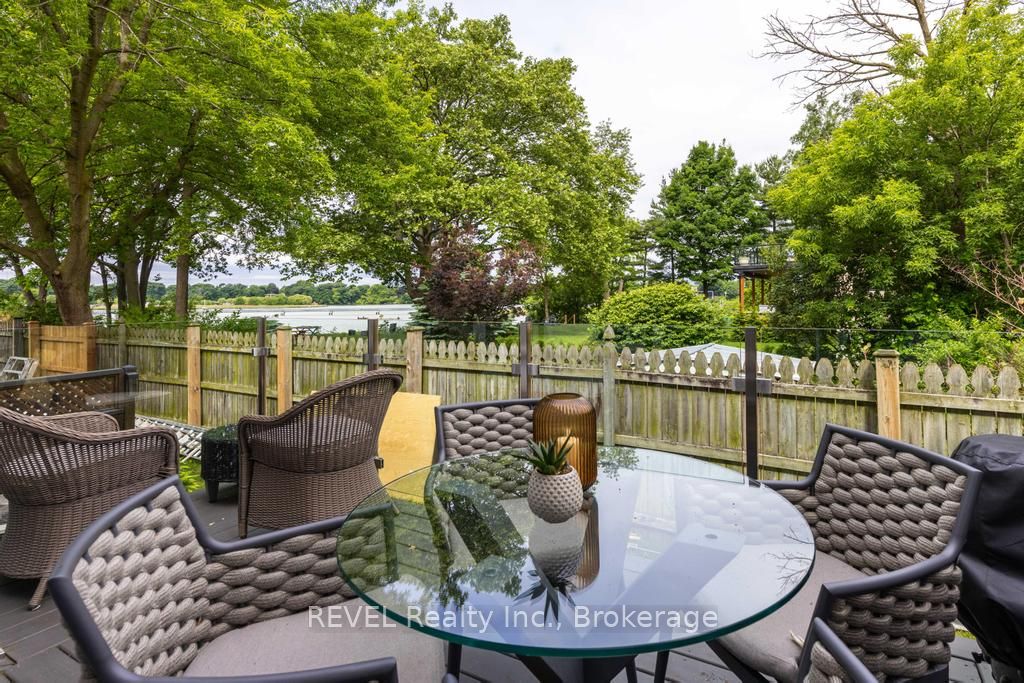 #6 - 88 Lakeport Road Property Photo 6