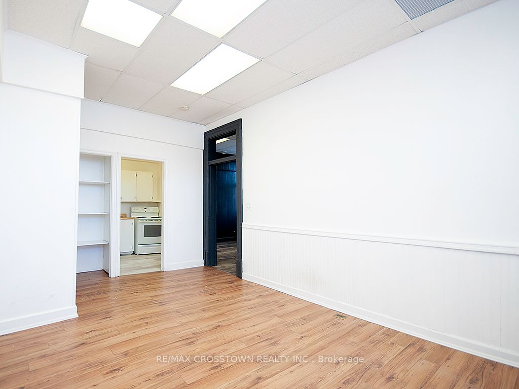 49 Manitoba Street Property Photo 19