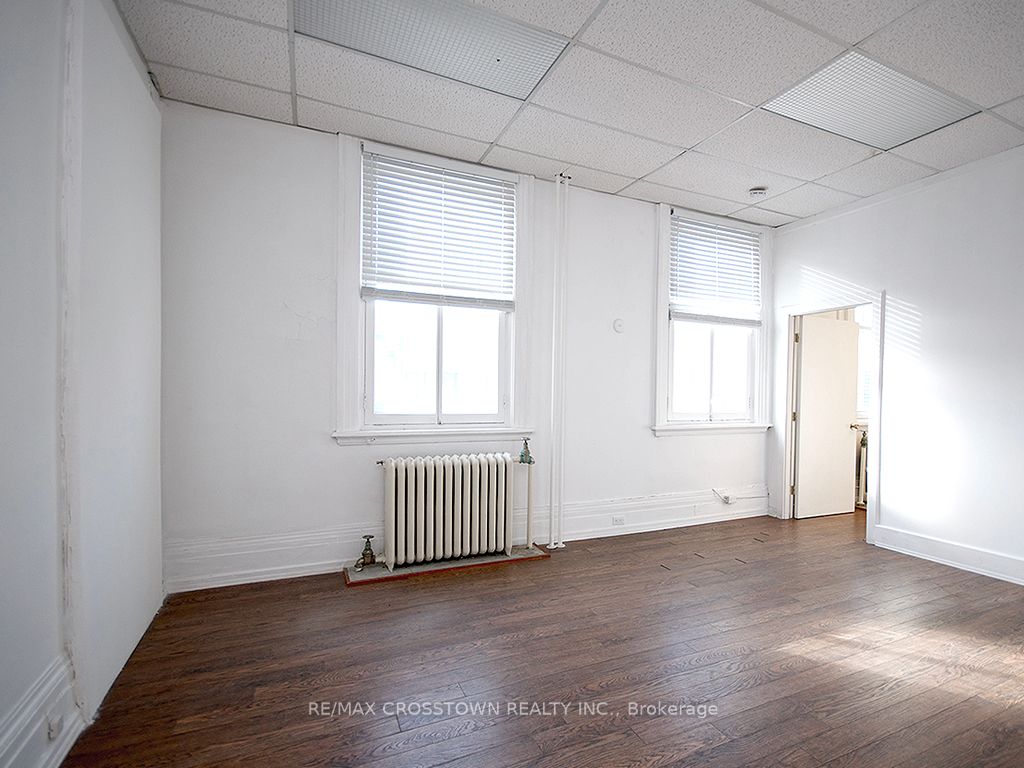 49 Manitoba Street Property Photo 30