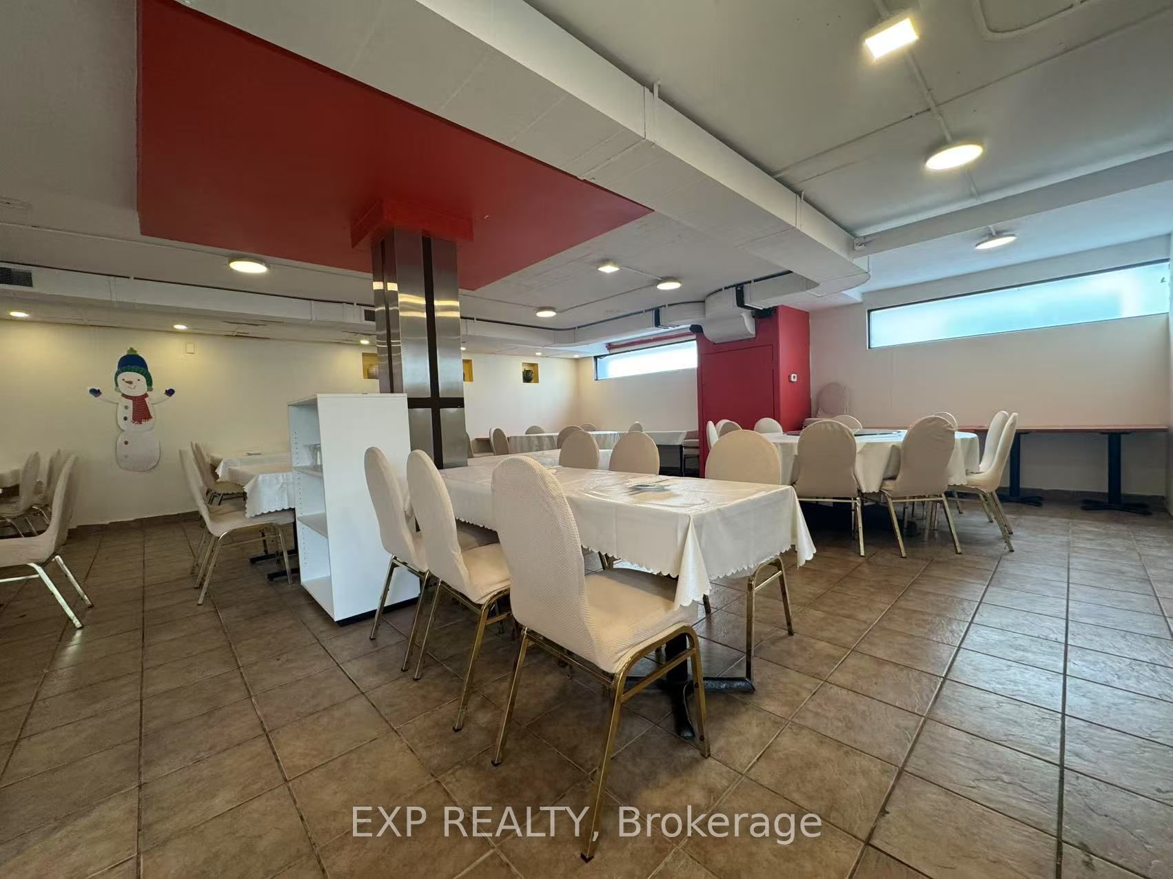 706a Somerset Street Property Photo 4