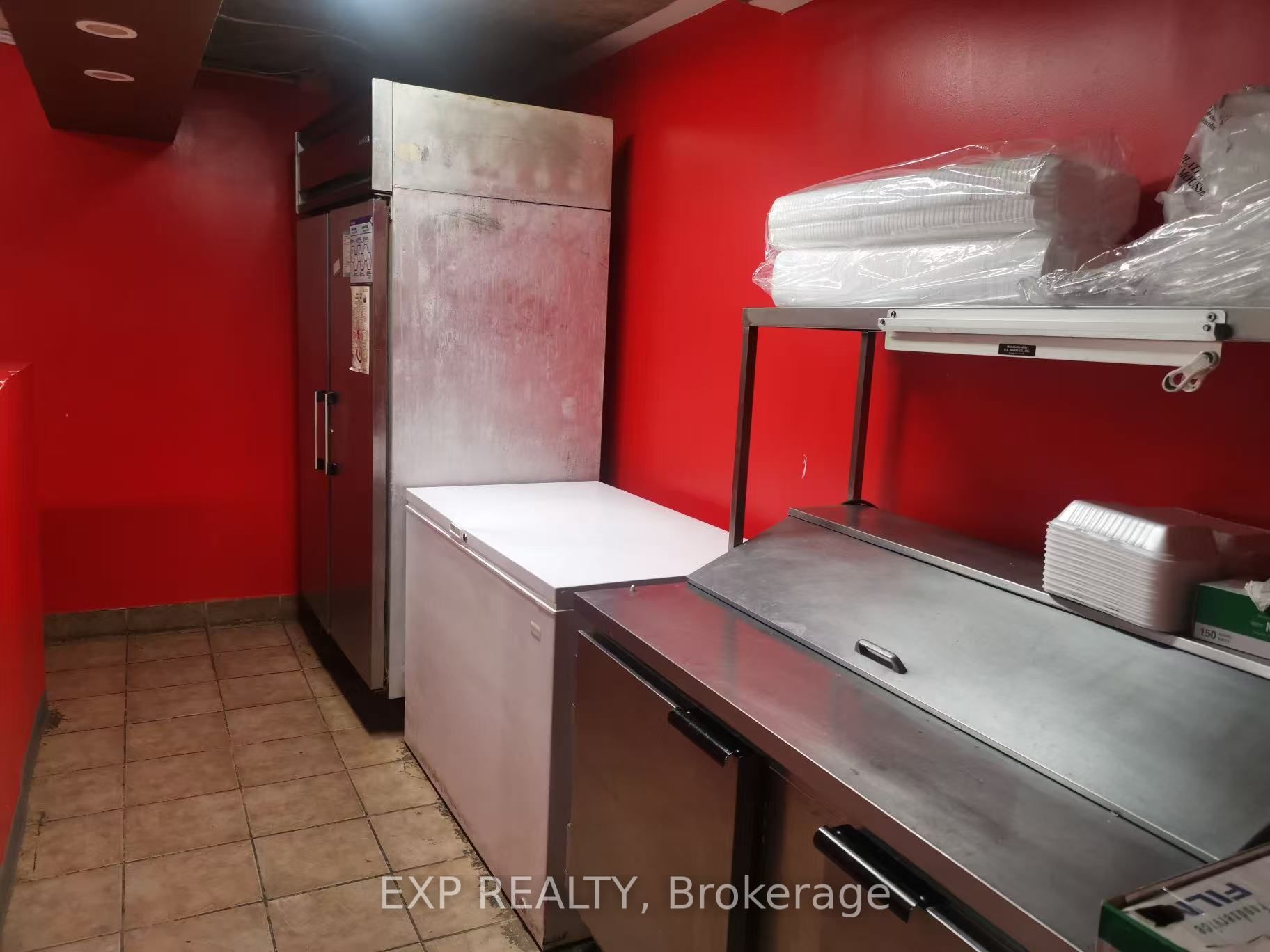 706a Somerset Street Property Photo 10