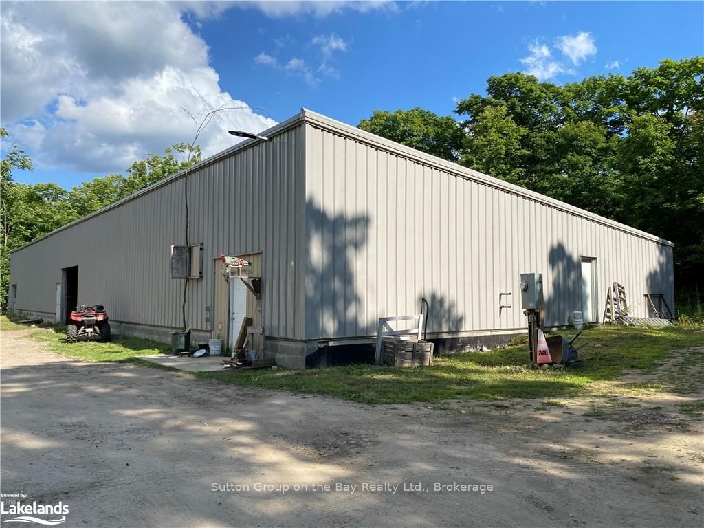 1041 Skyline Drive Property Photo 18