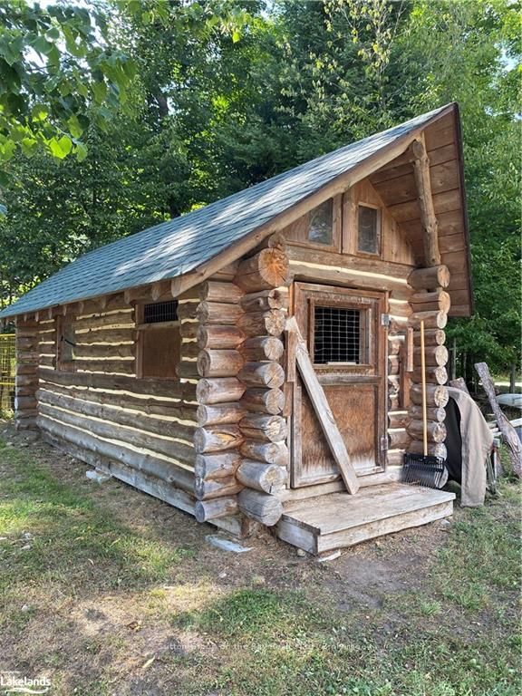 1041 Skyline Drive Property Photo 21