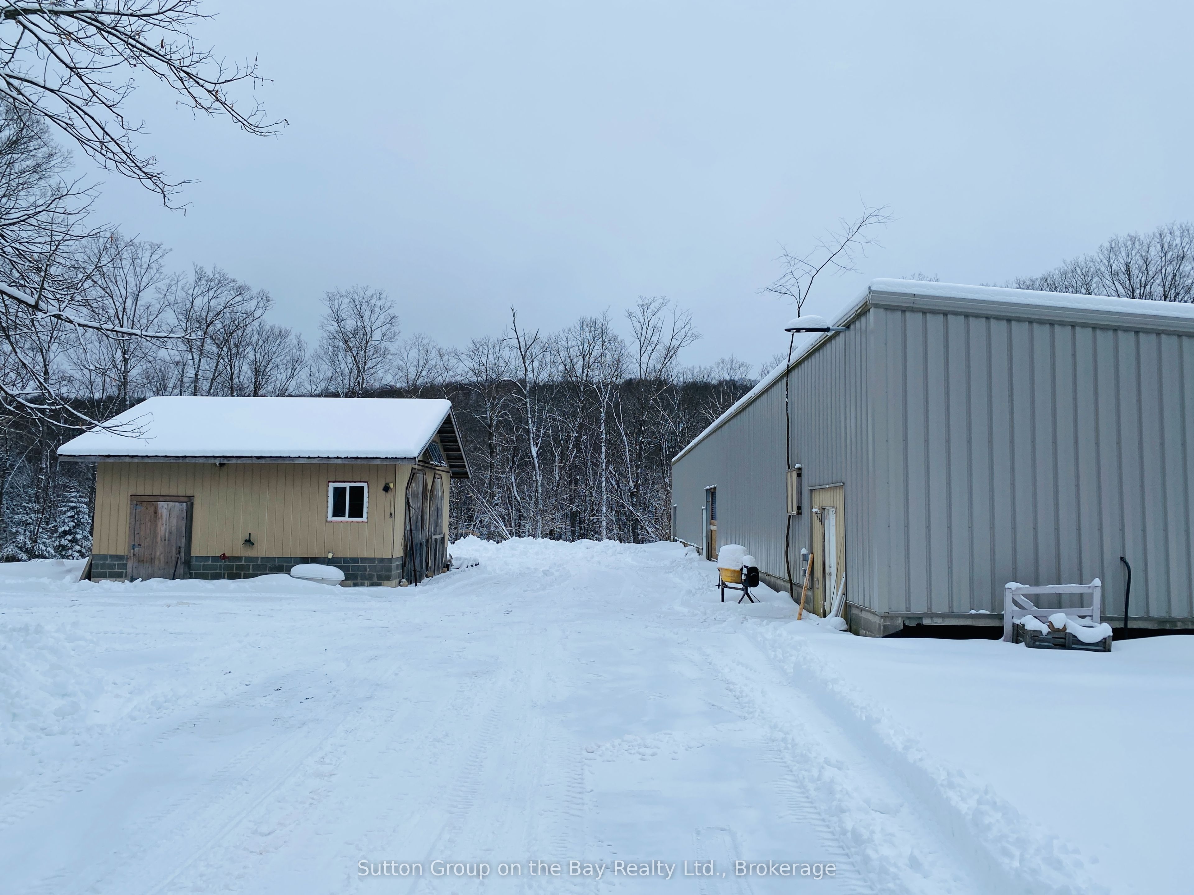 1041 Skyline Drive Property Photo 25