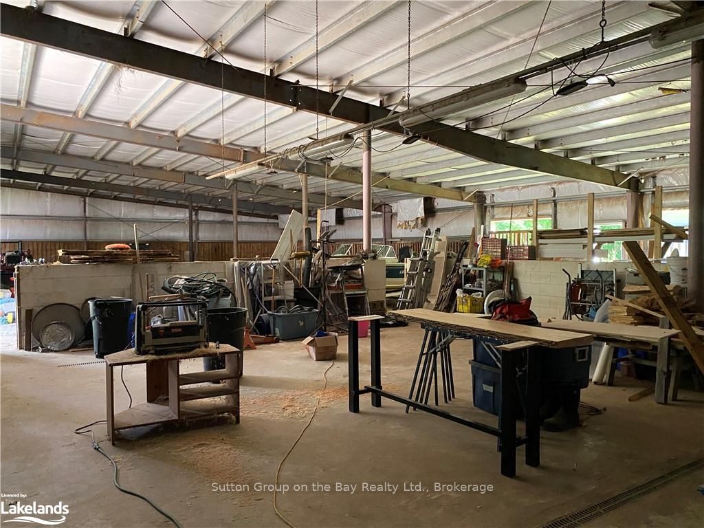 1041 Skyline Drive Property Photo 26
