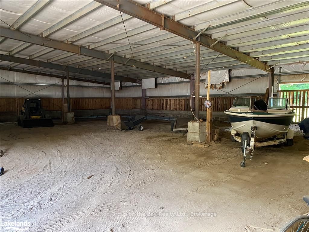 1041 Skyline Drive Property Photo 27