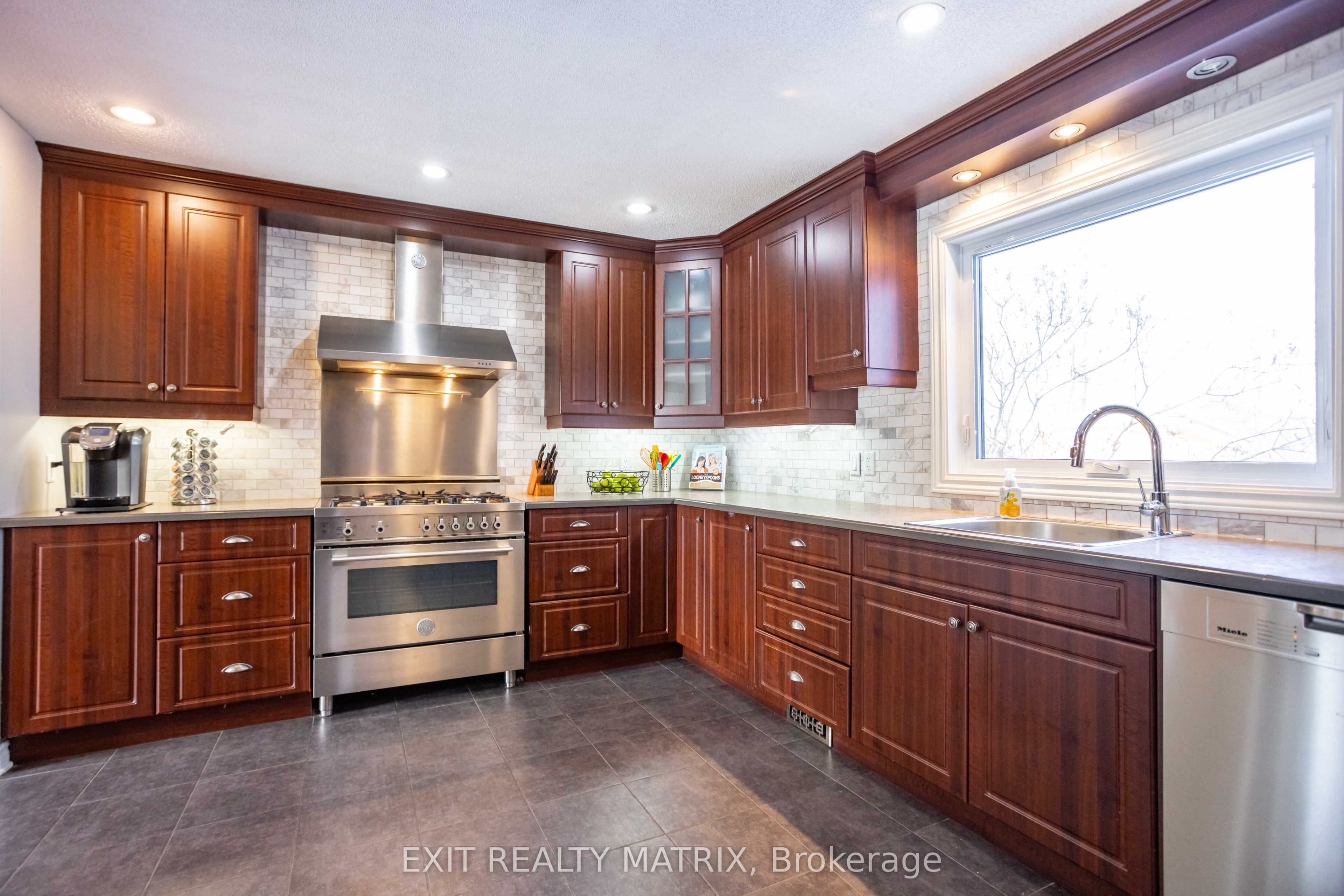 98 Menard Street Property Photo 8